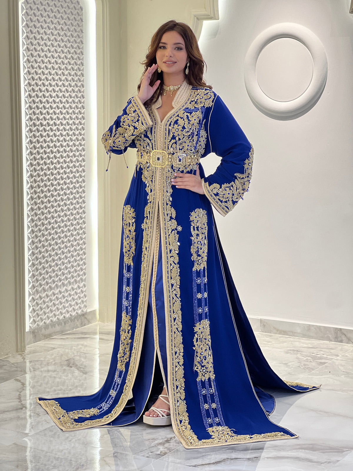 Exclusive Lebsa Munia in drap de soie with traditional handwork