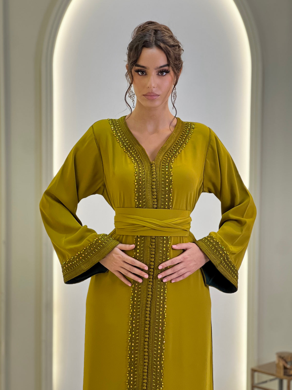 Kaftan Bayan, Moroccan kaftan in crepe – view 3 | Kaftan Elegance