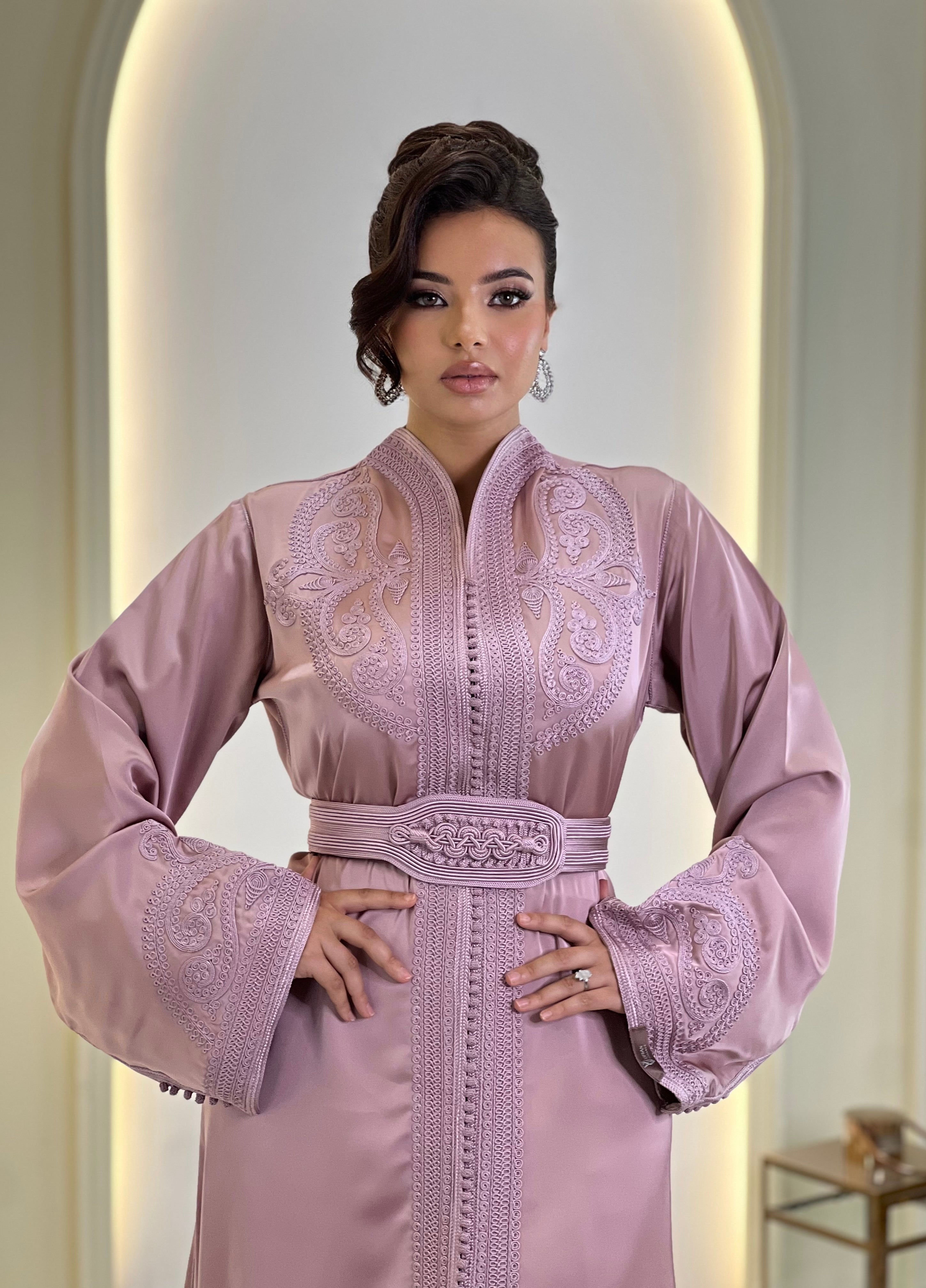 Alia Mauve