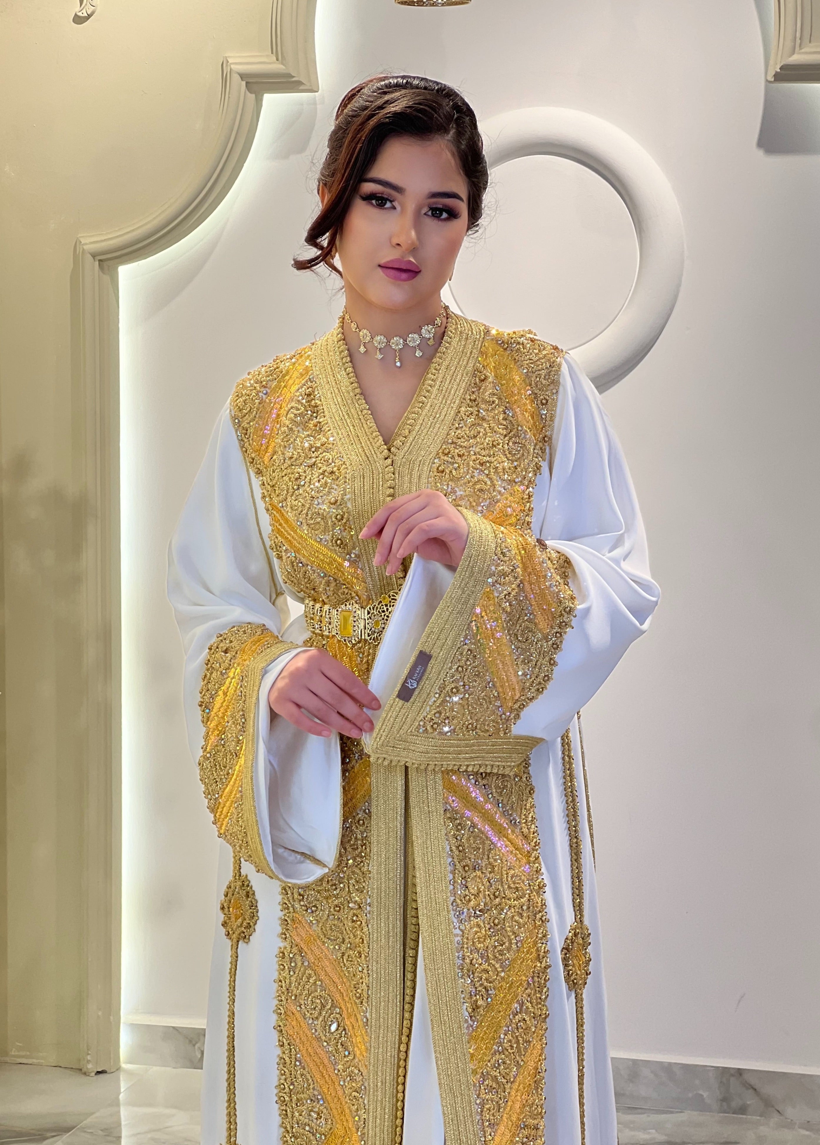 Exclusive Takchita Aya
