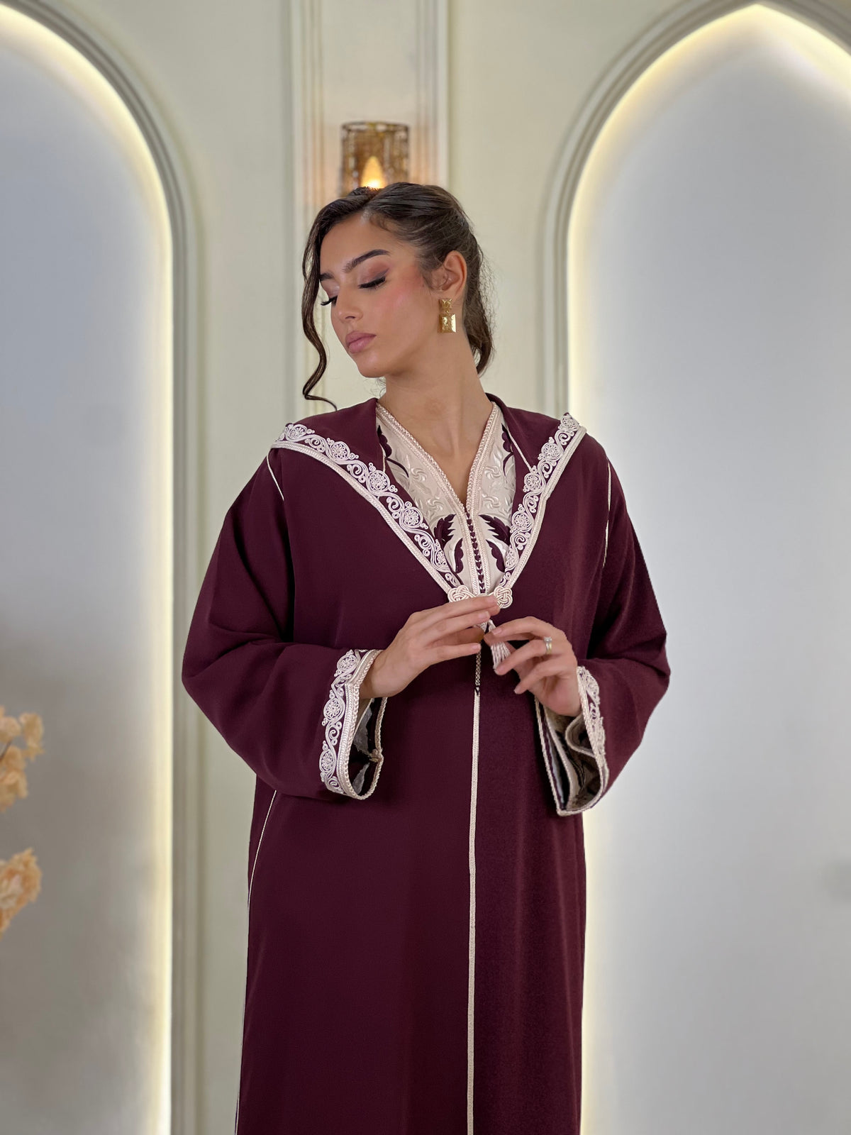 Jellaba Solivana, djellaba marocaine en crêpe – vue 7 | Kaftan Elegance