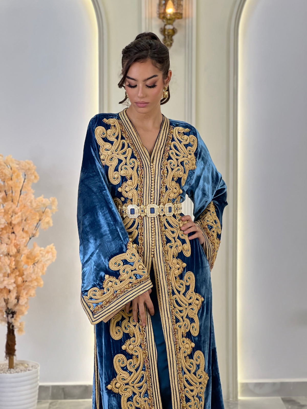 Veloria, lebsa marroquí de terciopelo – vista 4 | Kaftan Elegance