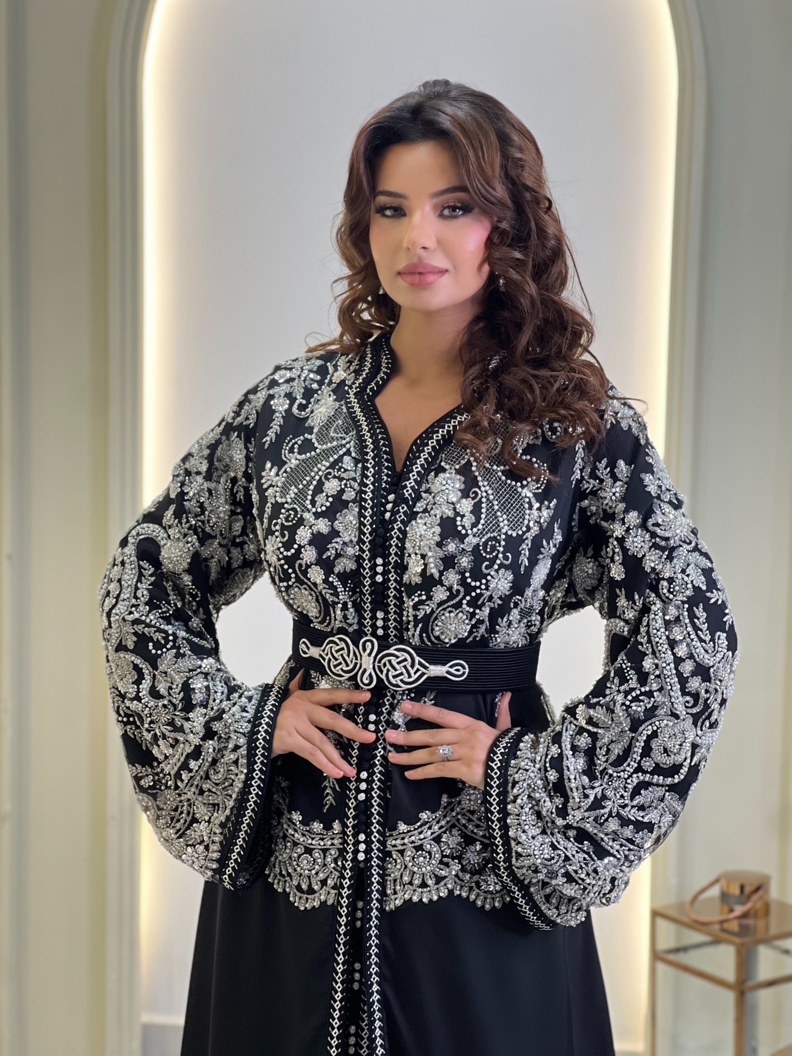 Nerissa Negro y Plata