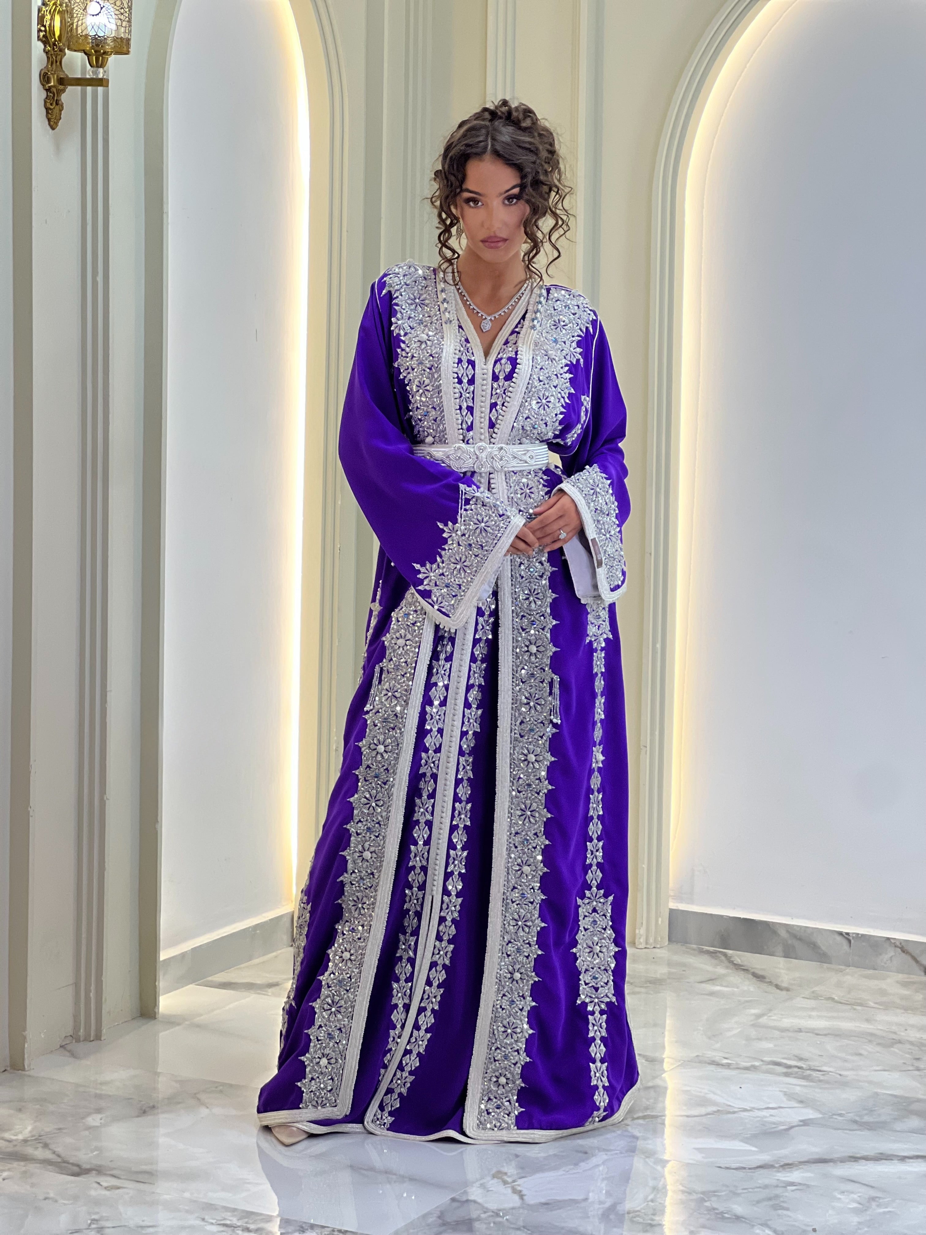 Exclusive Takchita Alae