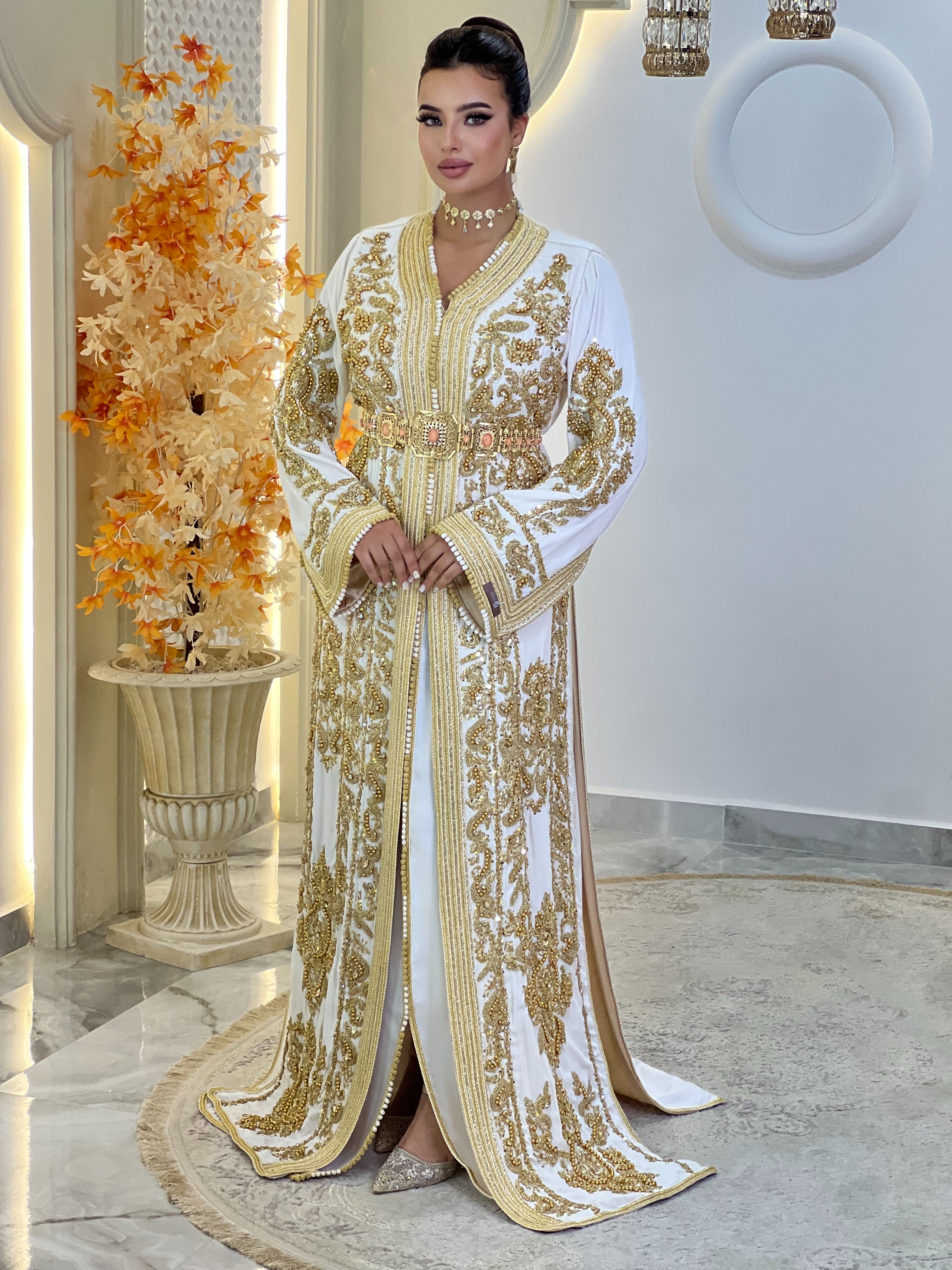 Exclusive Takchita Aylin