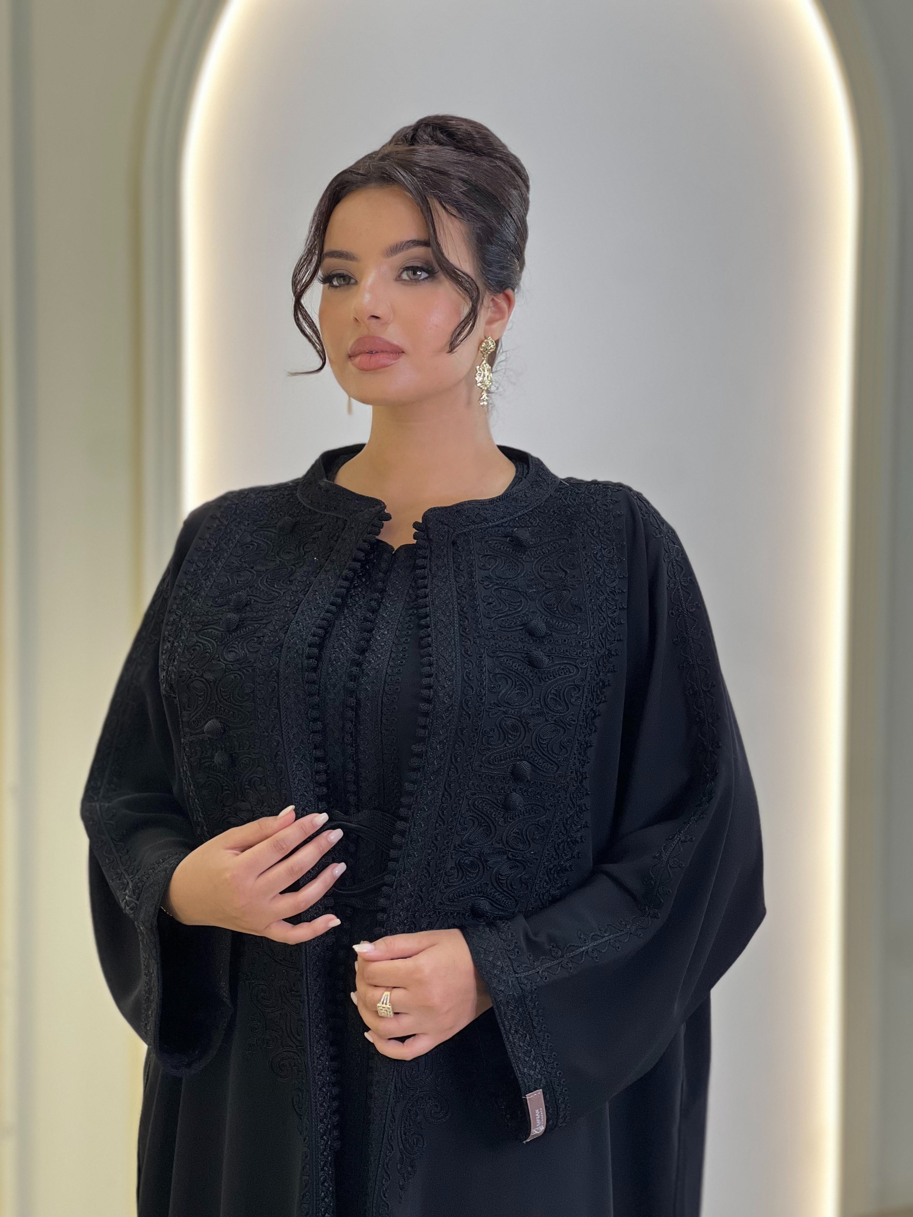 SAFIRA Black
