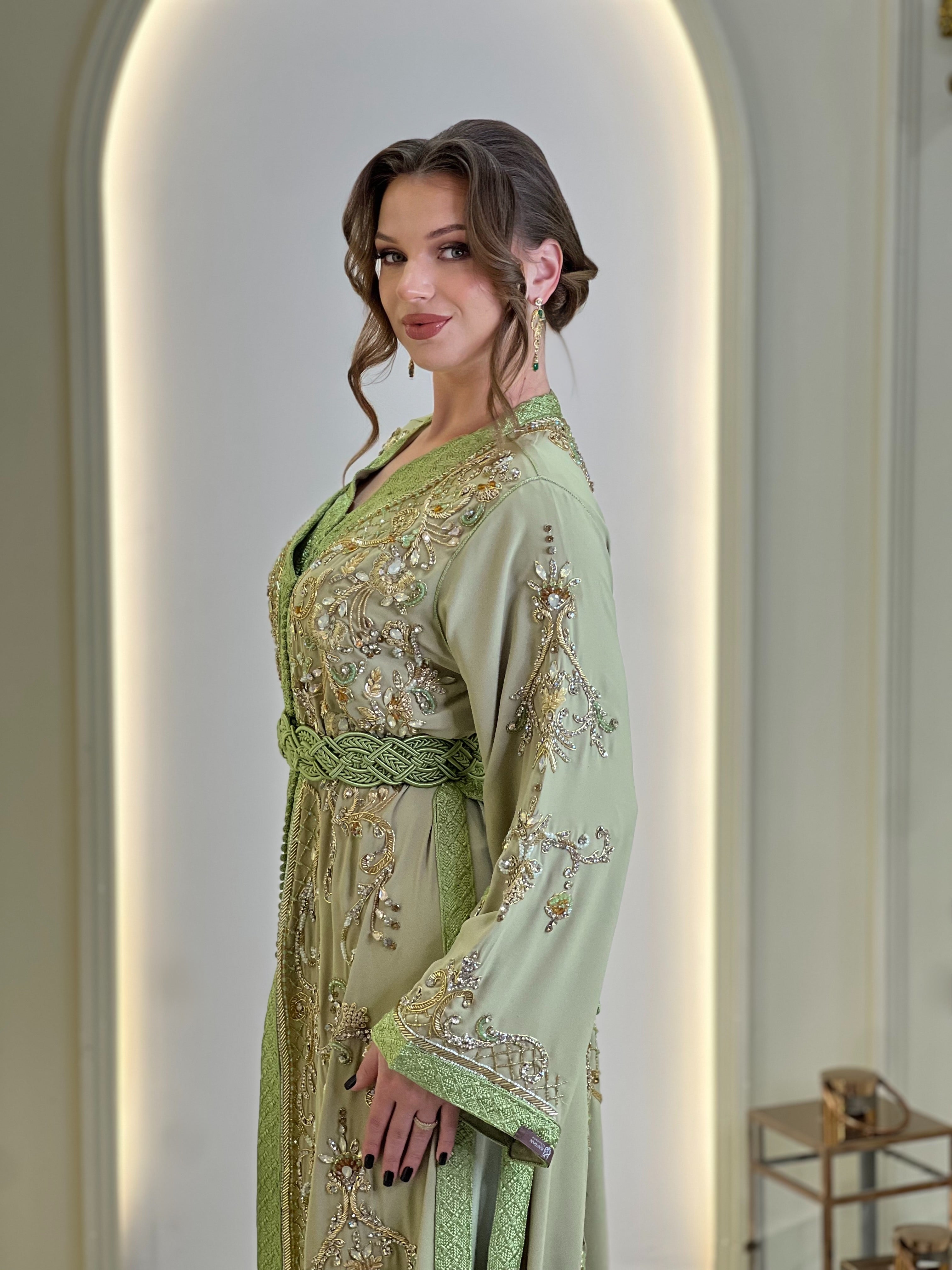 Exclusive Takchita Dusk