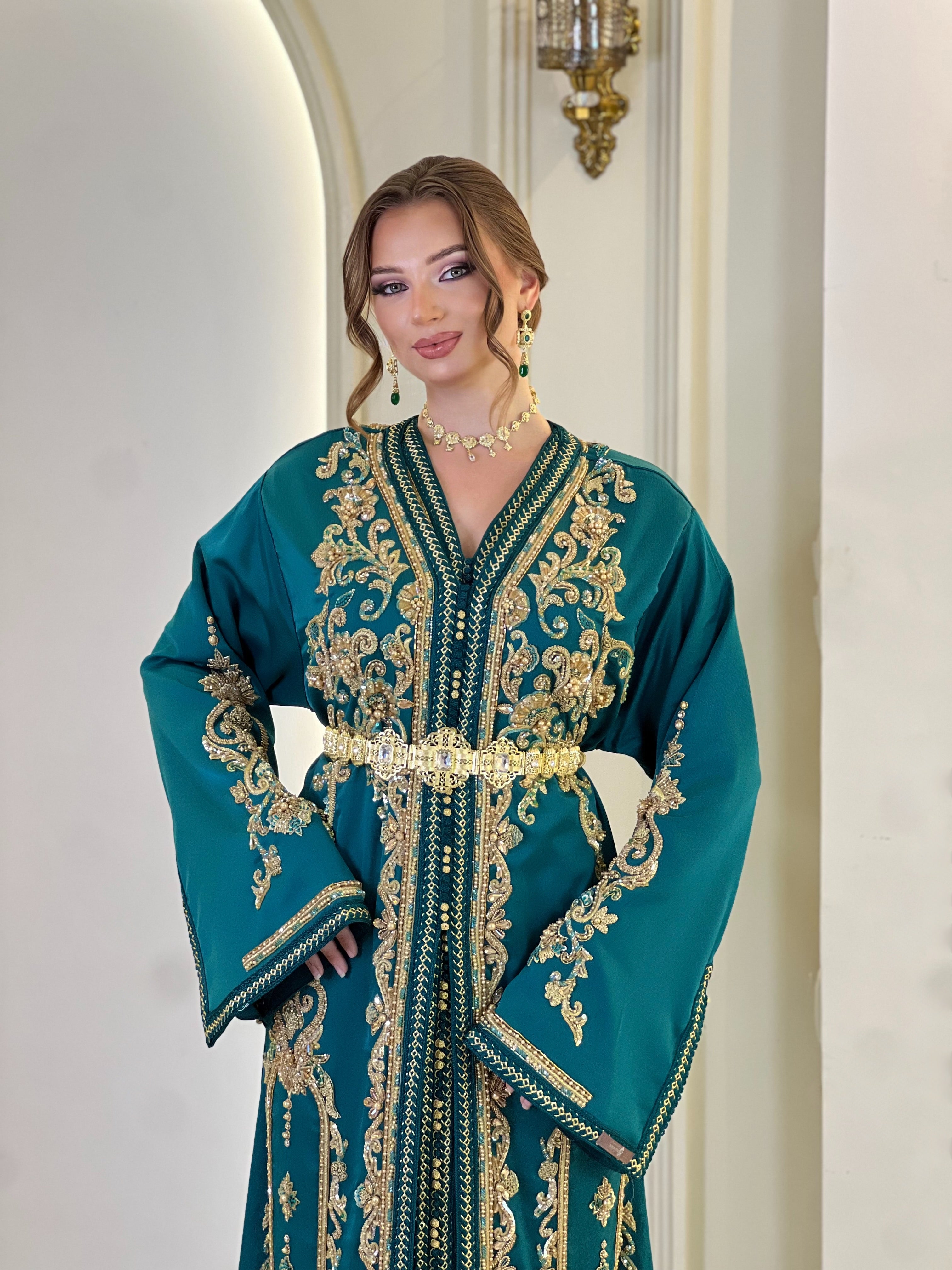 Exclusive Takchita Lamis