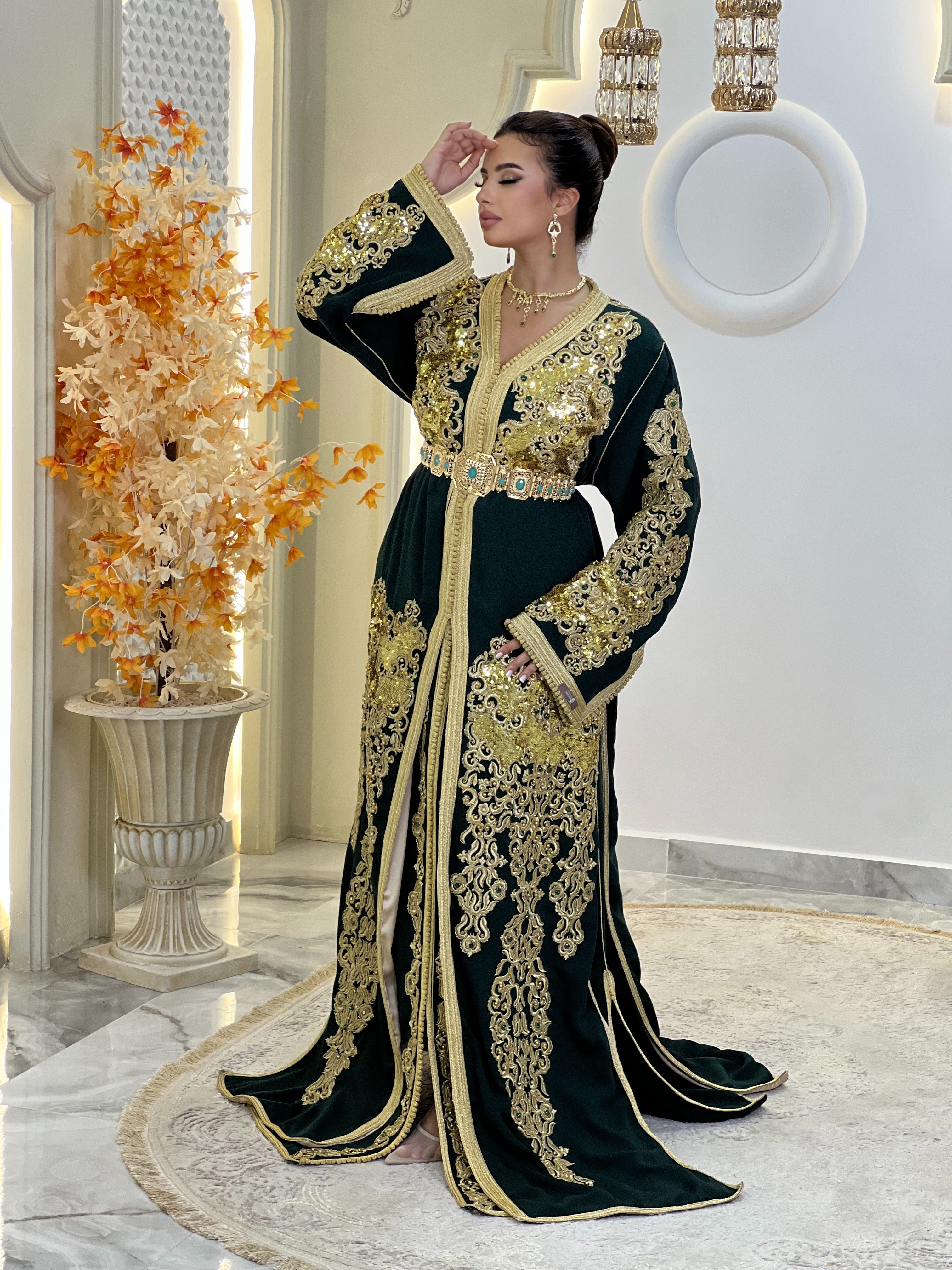 Exclusive Takchita Lora