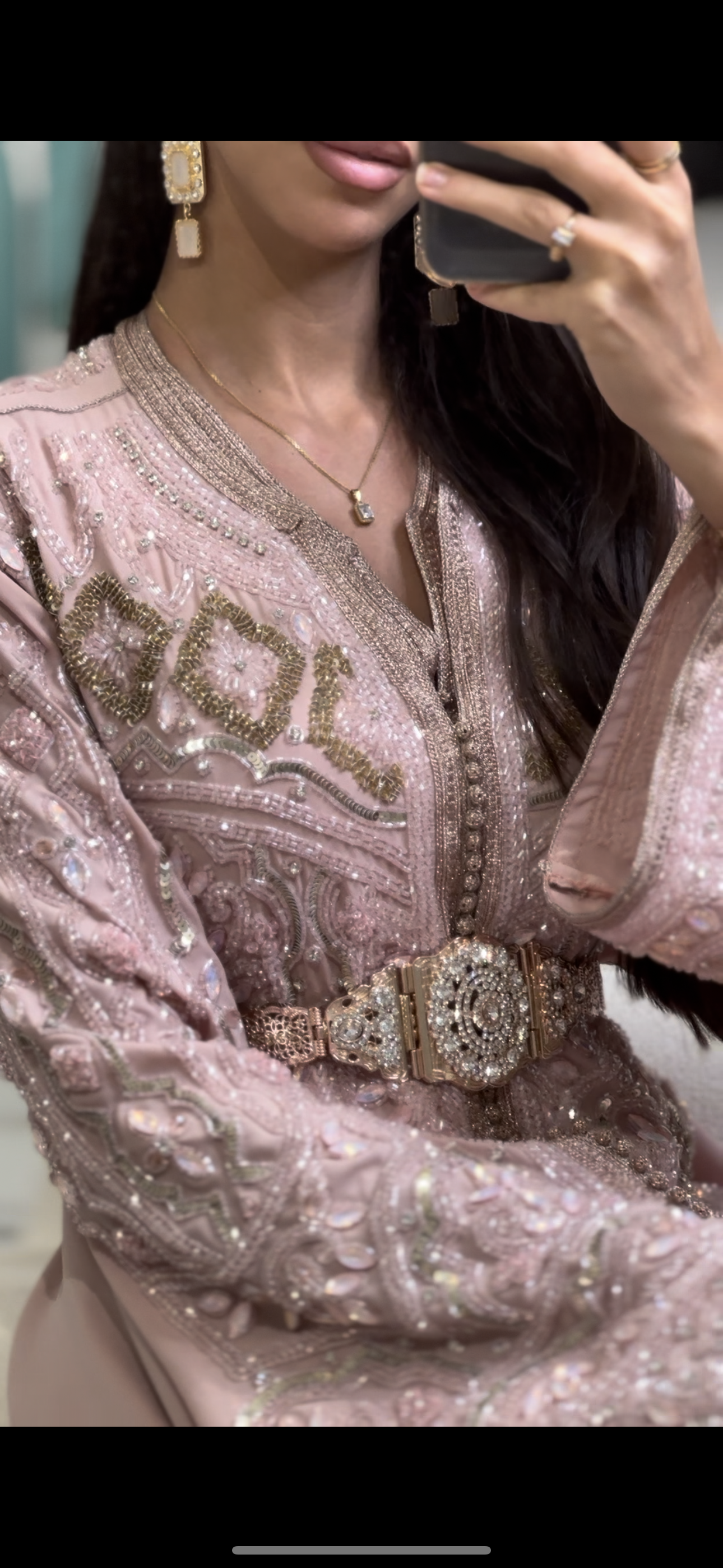 Exclusive Takchita Lilia
