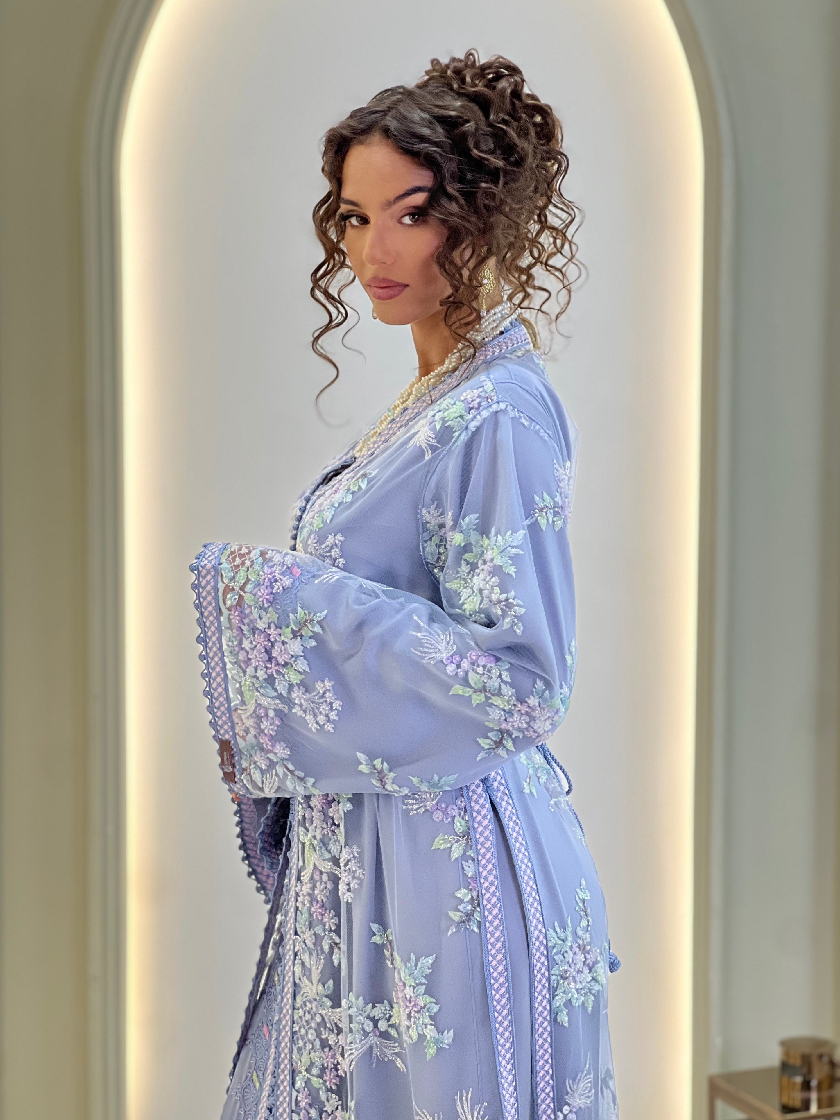Velora light blue