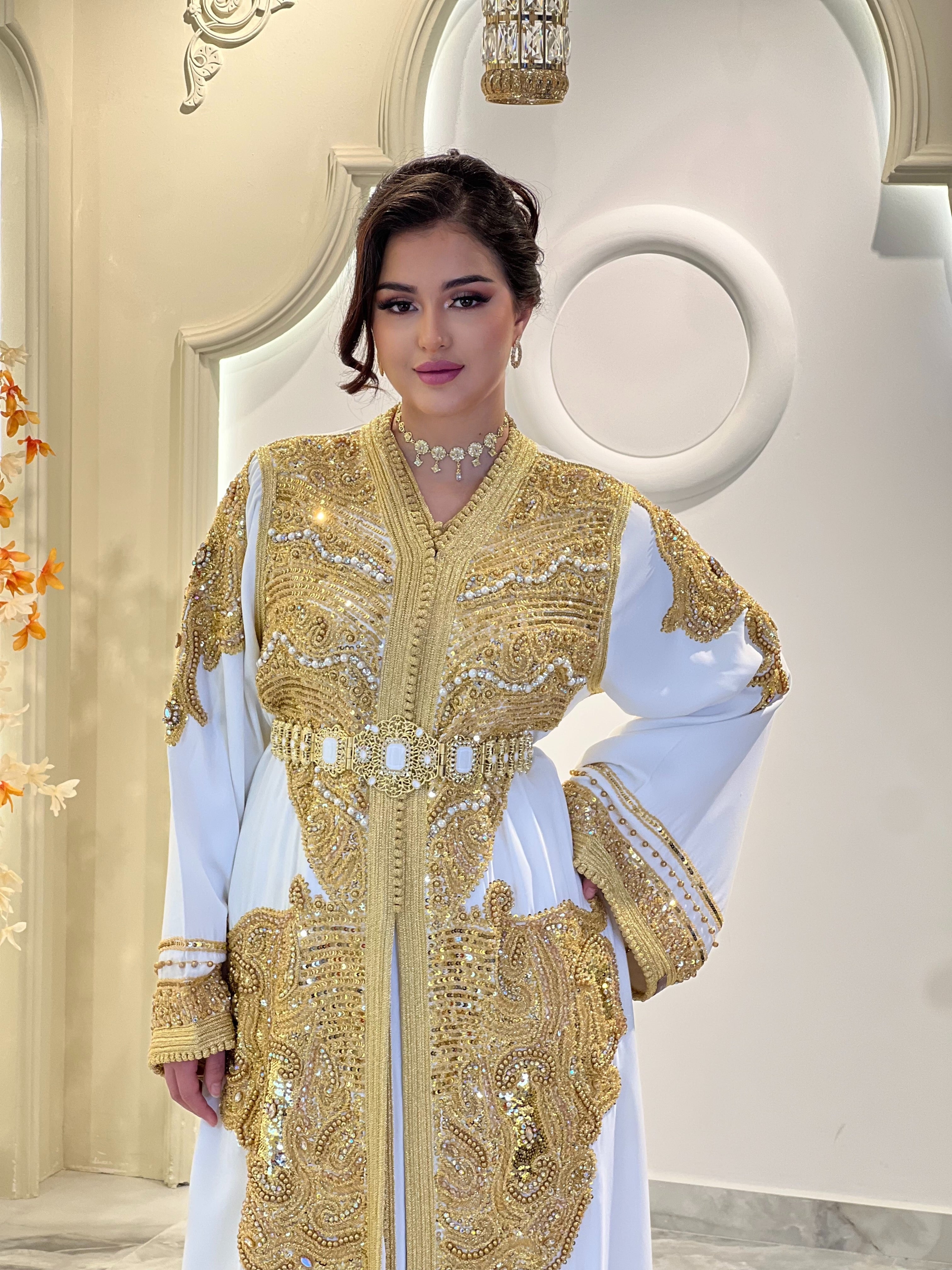 Exclusive Takchita Ana