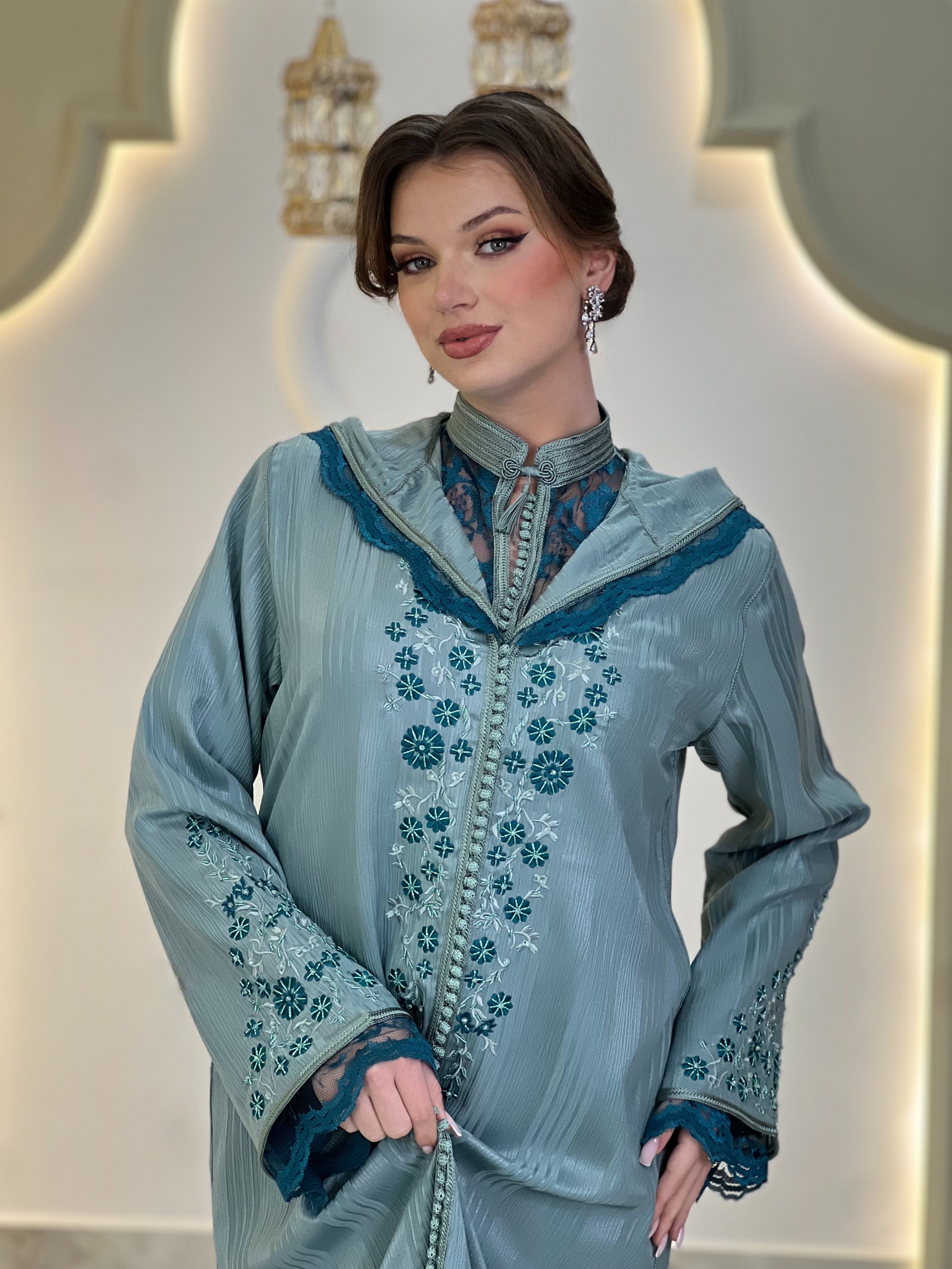 Jellaba Velira
