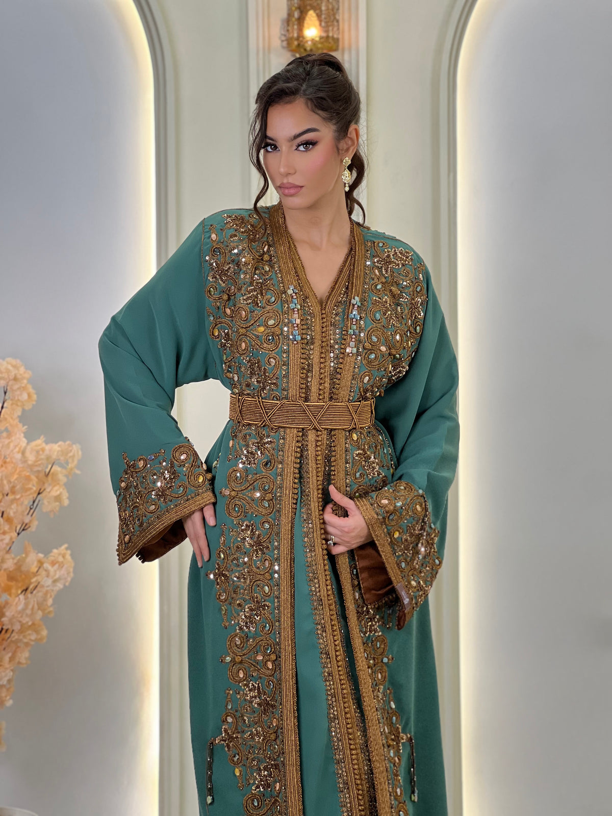 Lebsa Elissia, lebsa marroquí de crepé – vista 9 | Kaftan Elegance