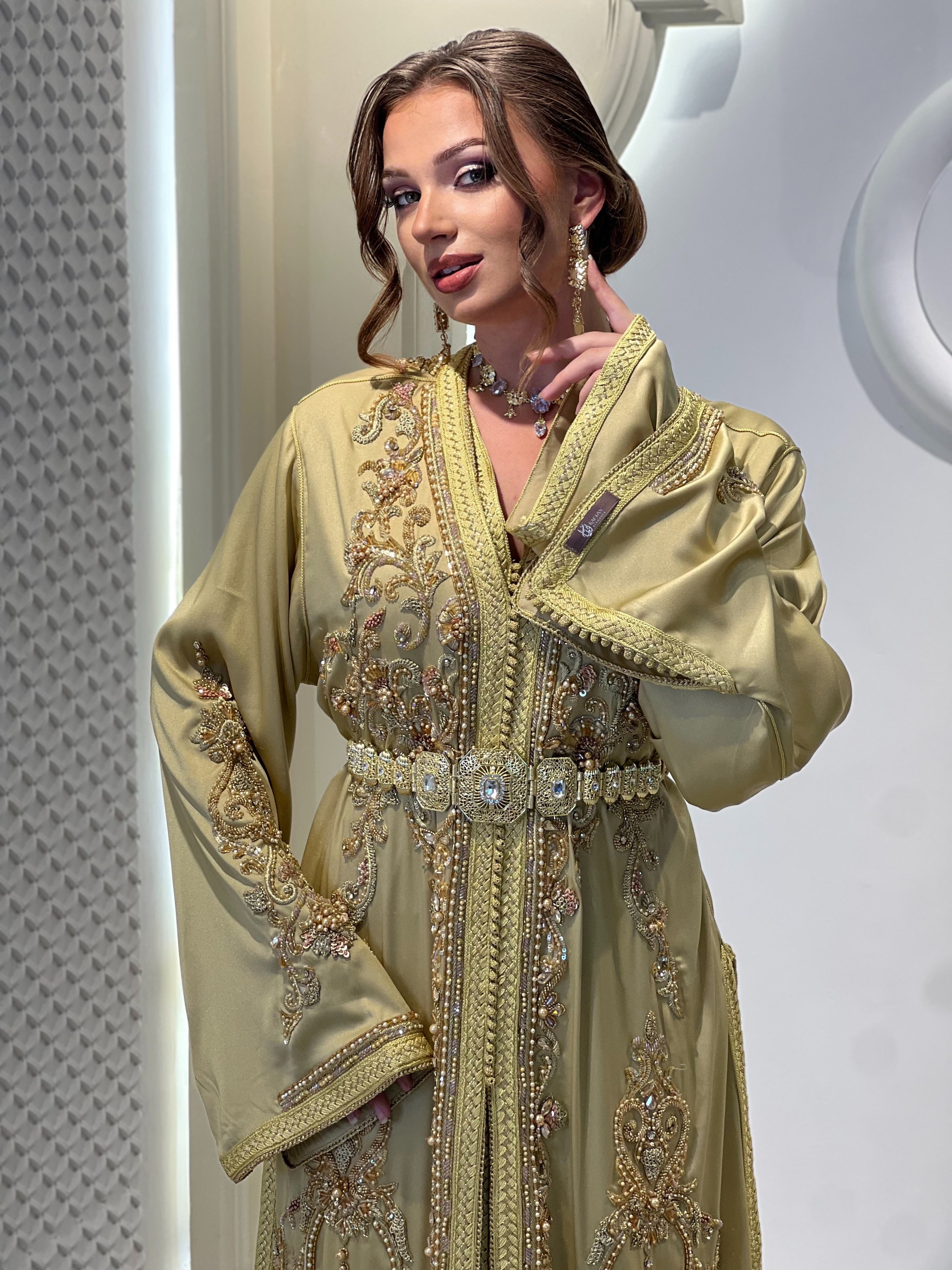 Exclusive Takchita Zahirae