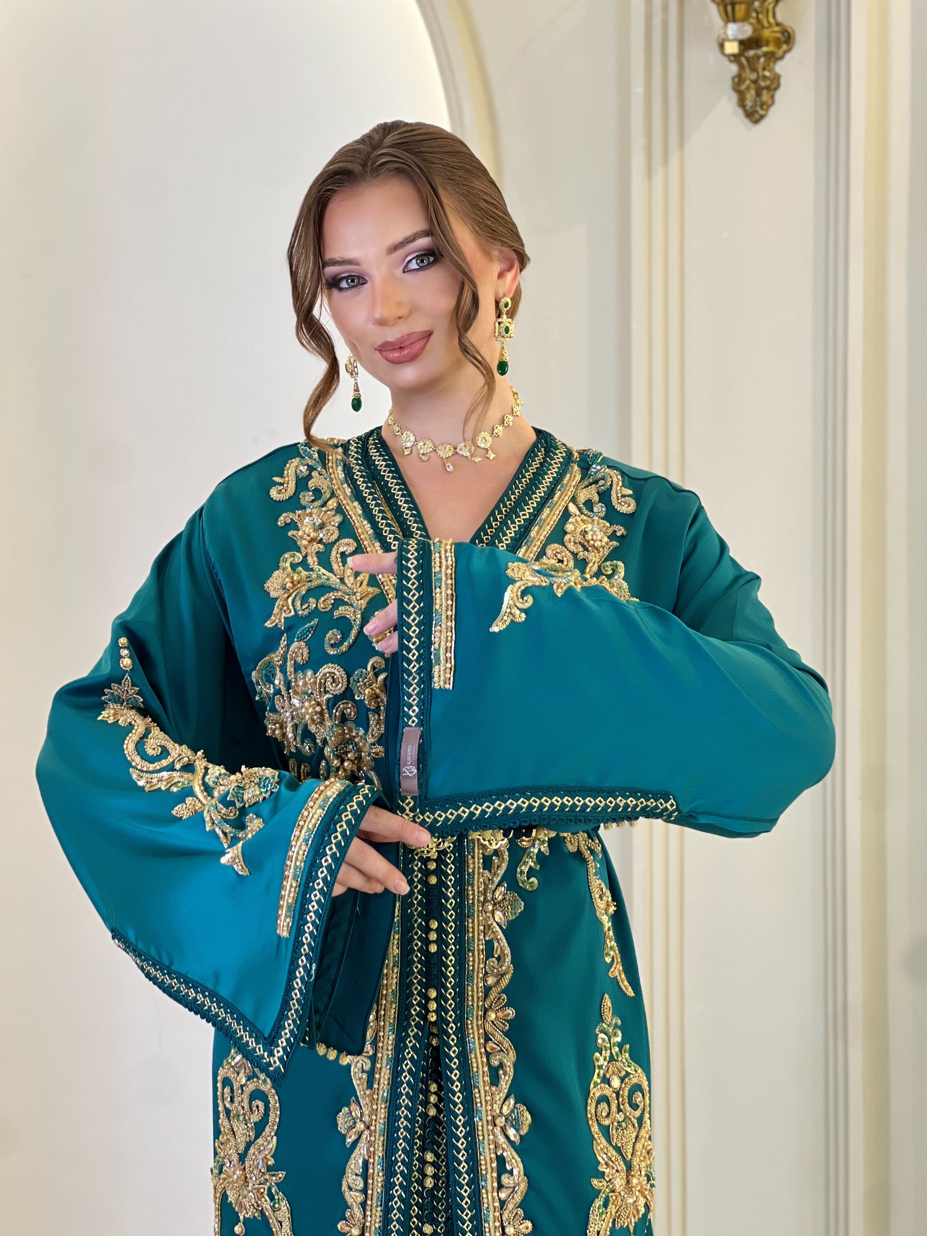 Exclusive Takchita Lamis