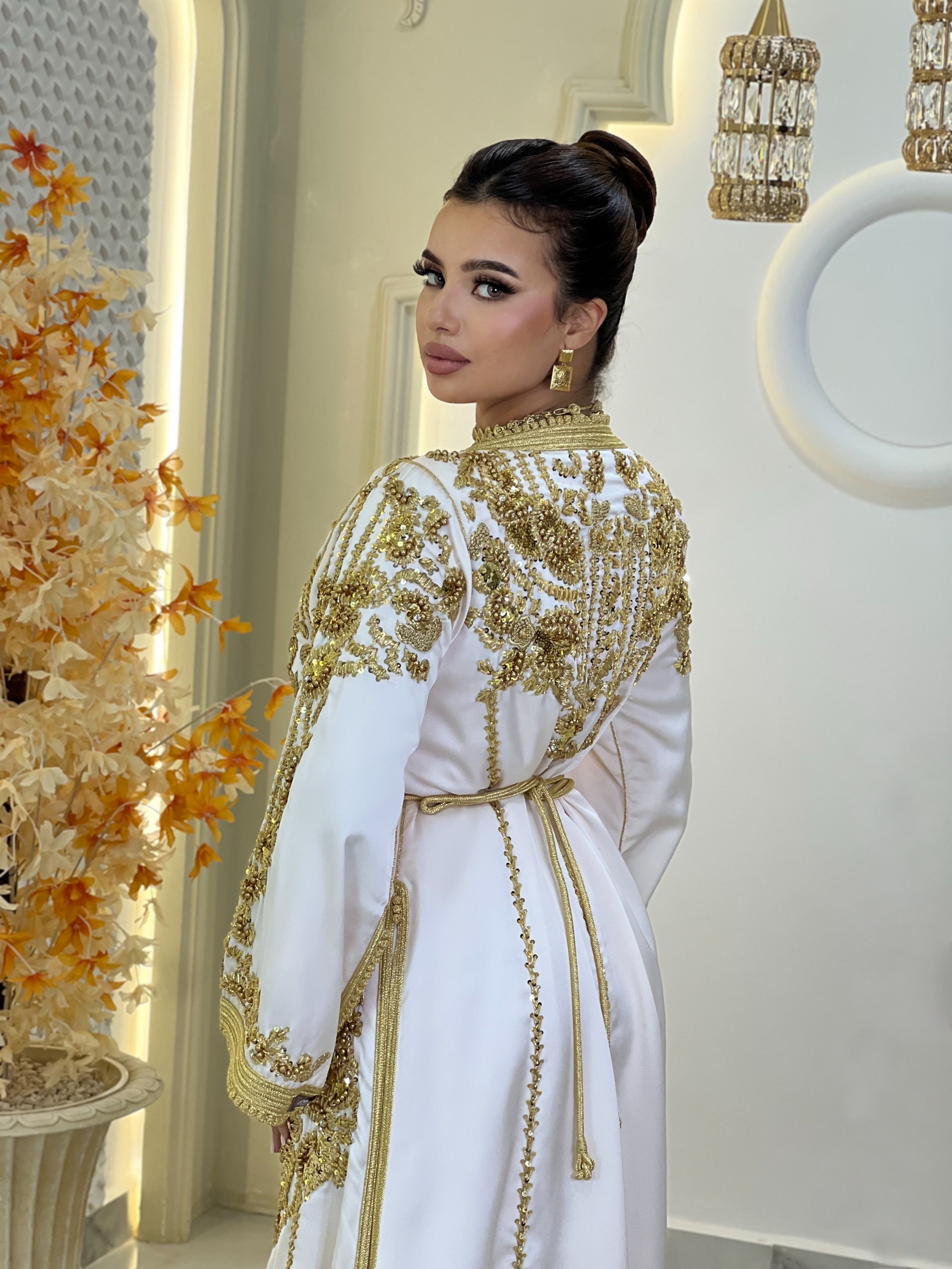 Exclusive Takchita Elvan