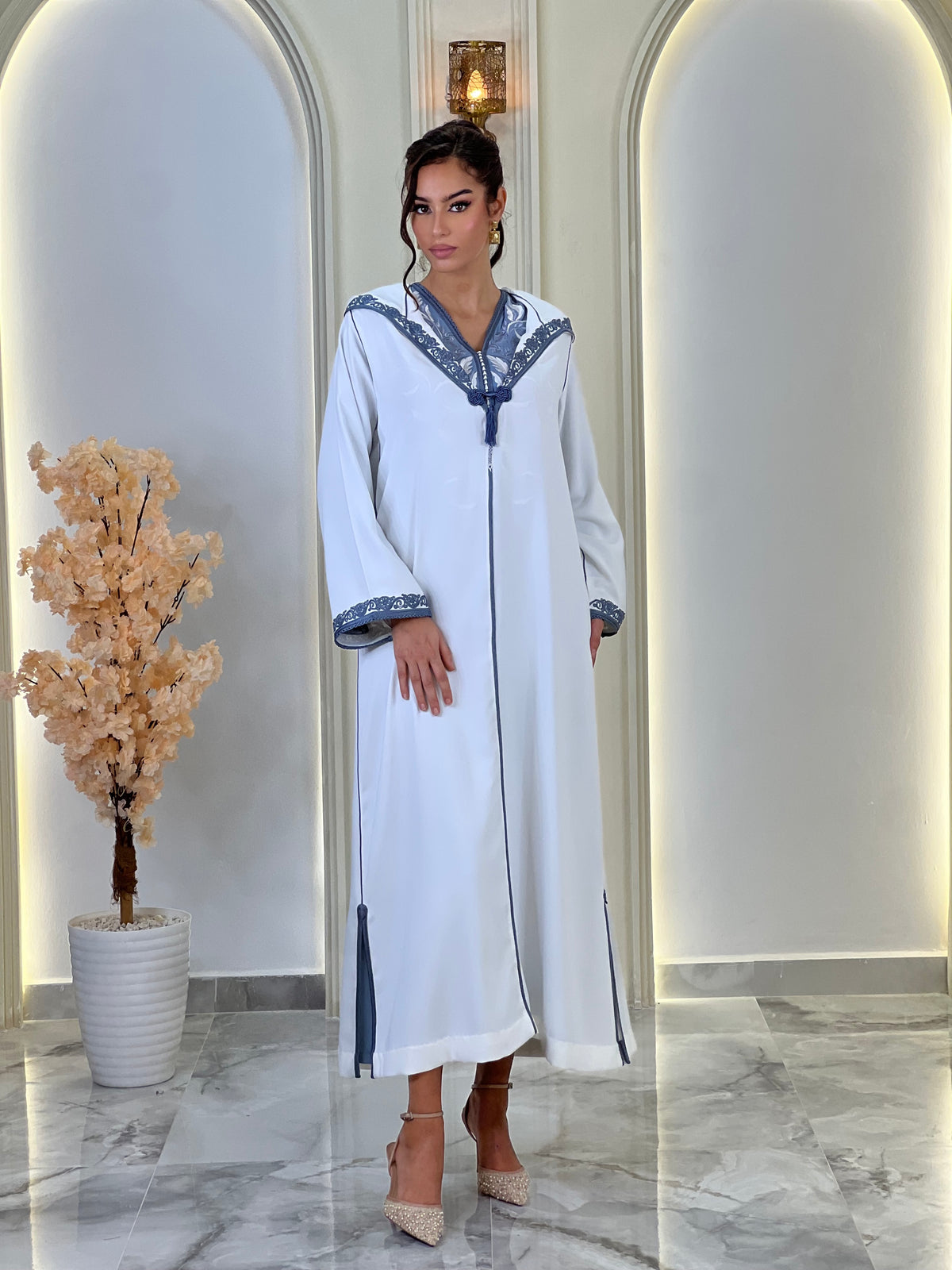Jellaba Solivana, djellaba marocaine en crêpe – vue 12 | Kaftan Elegance