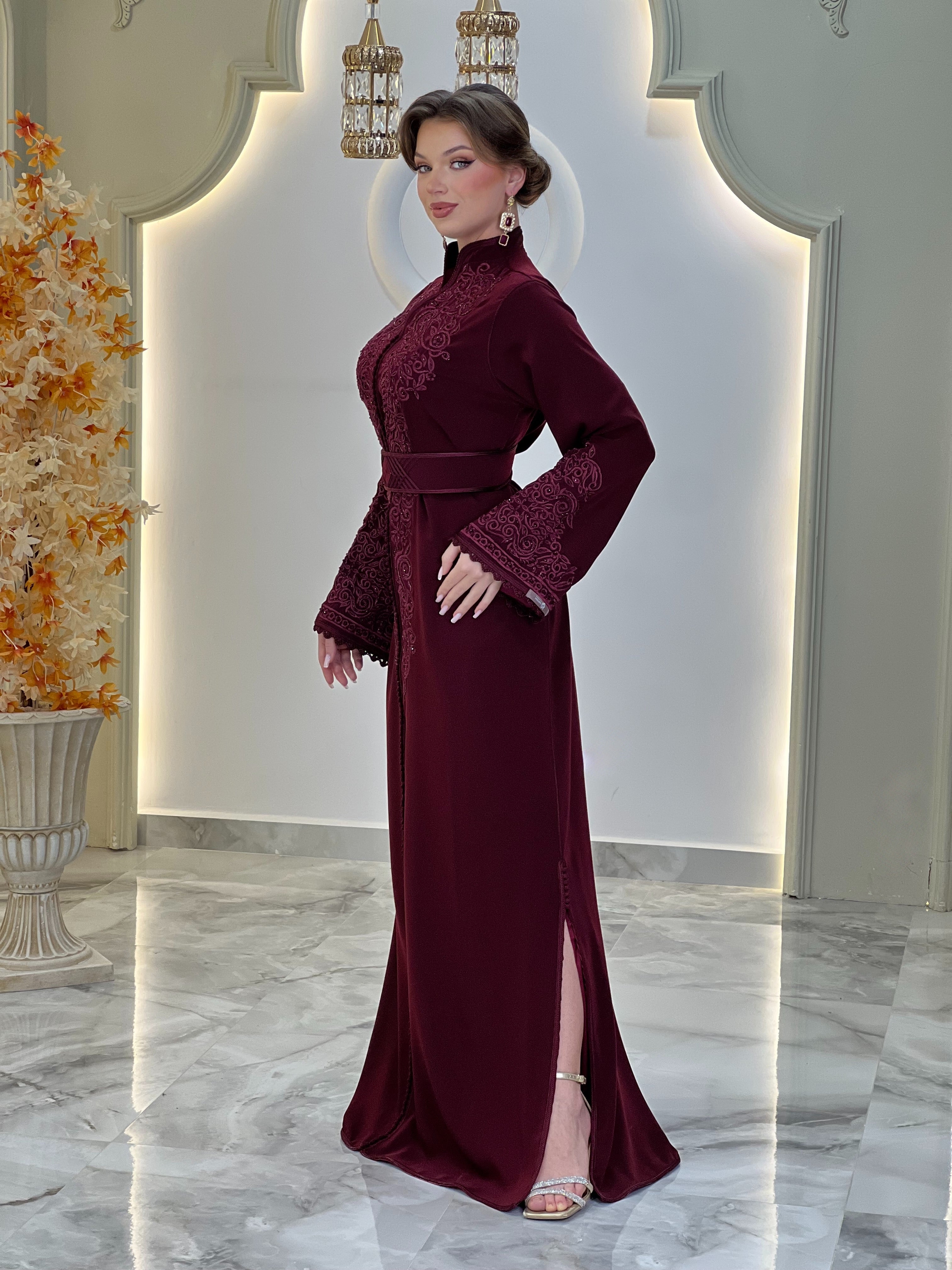 Alma Burgundy