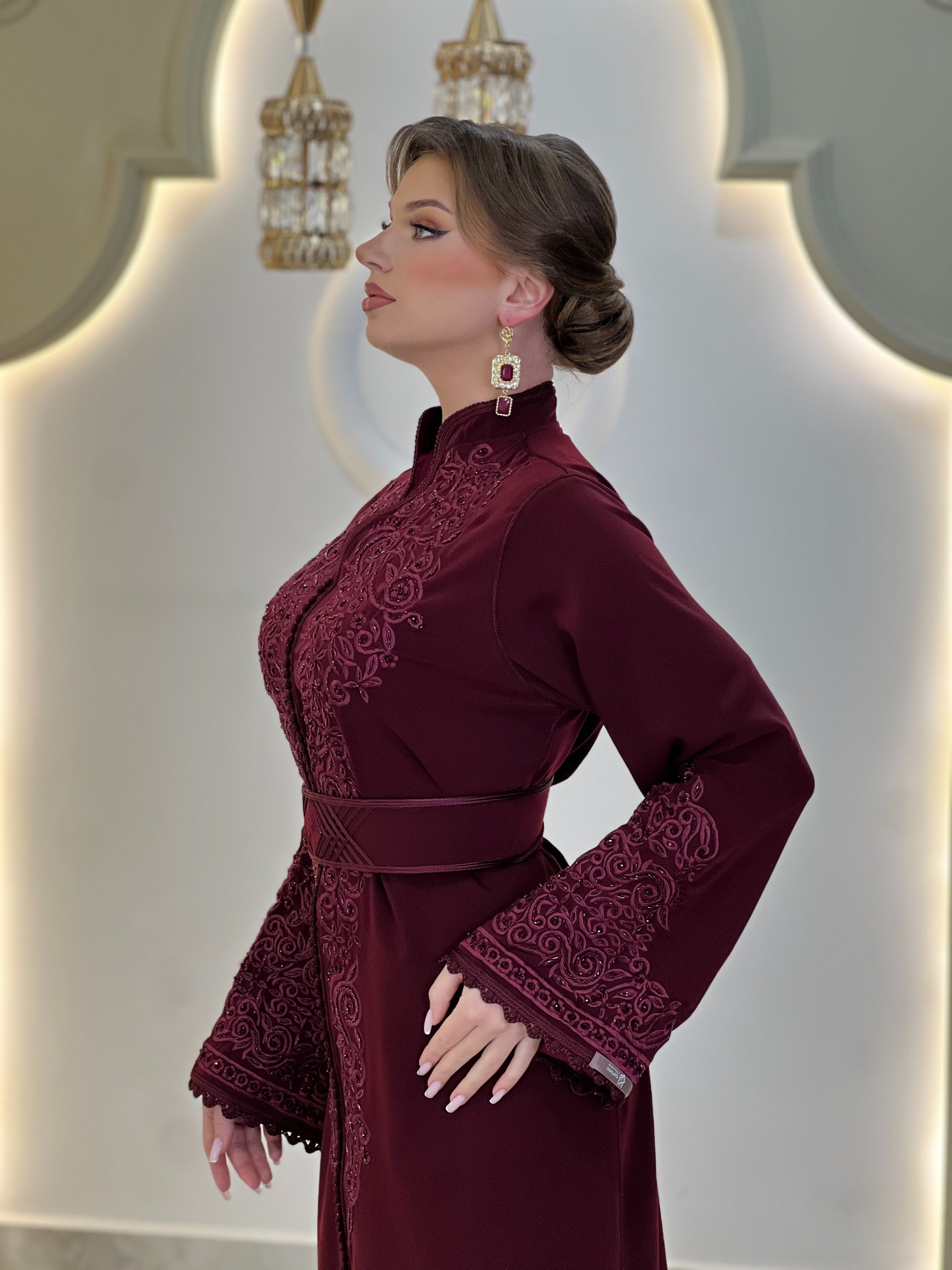 Alma Burgundy