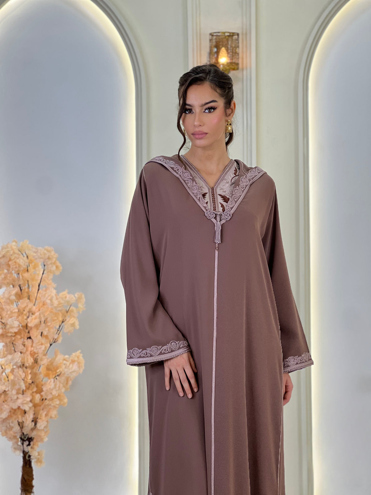 Jellaba Solivana, djellaba marocaine en crêpe – vue 6 | Kaftan Elegance