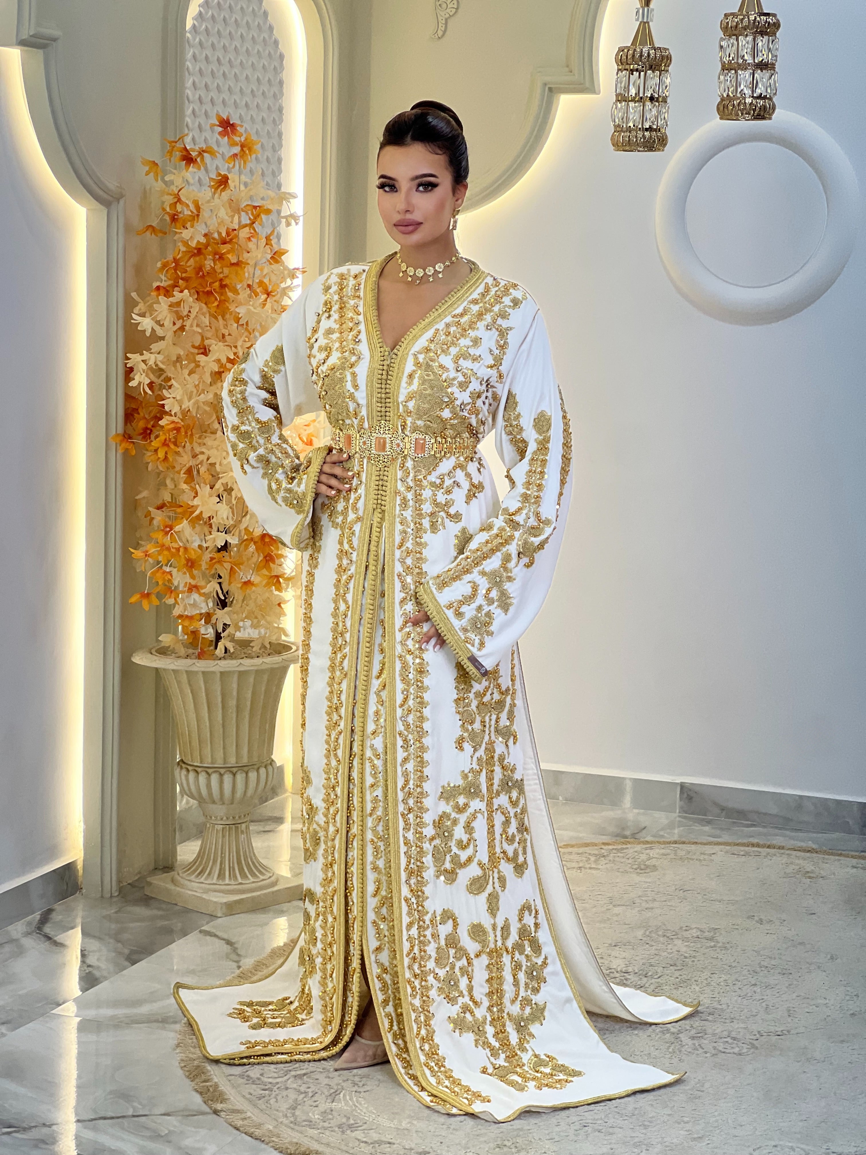 Exclusive Takchita Zahira