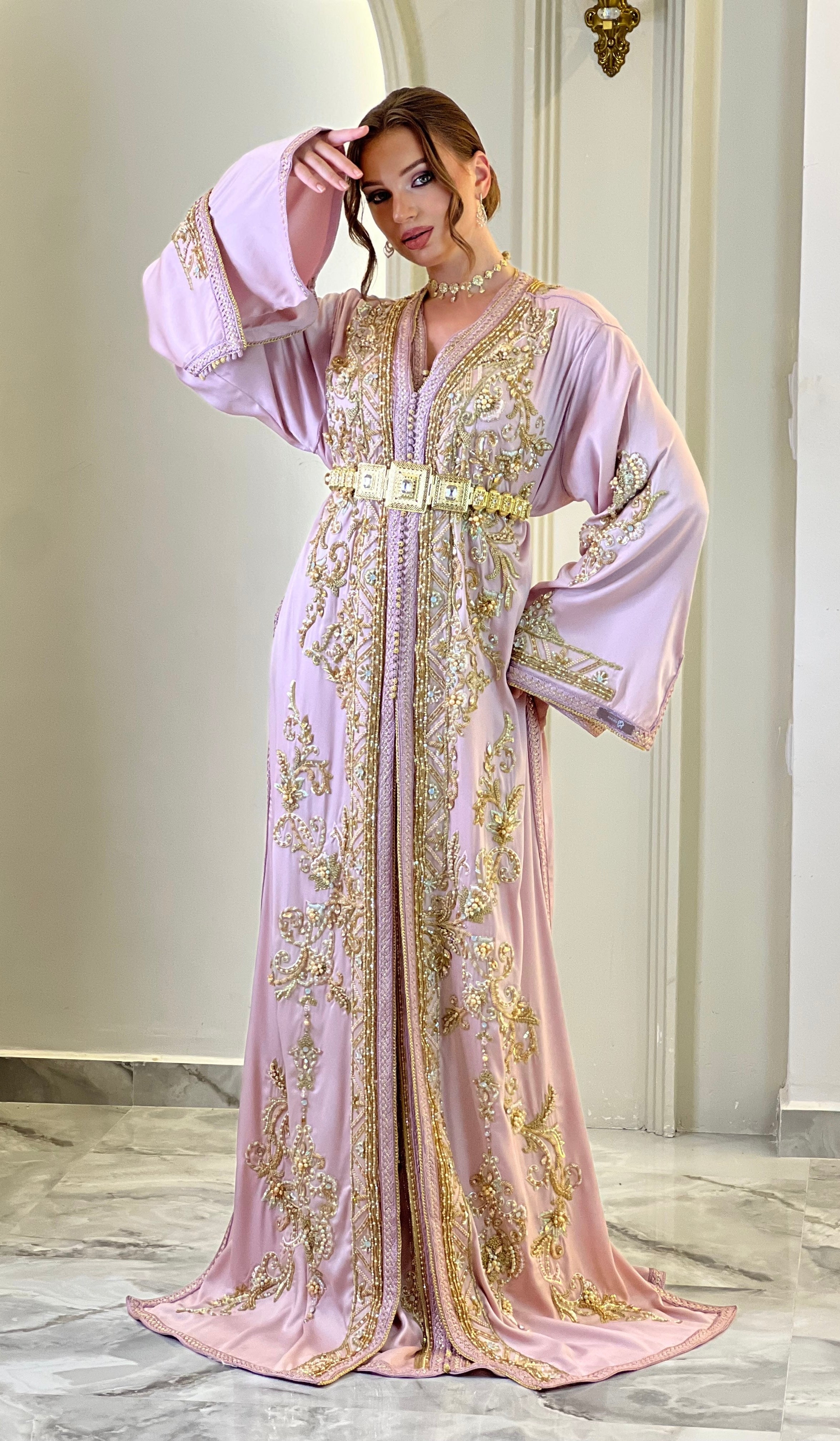 Exclusive Takchita Lysandra