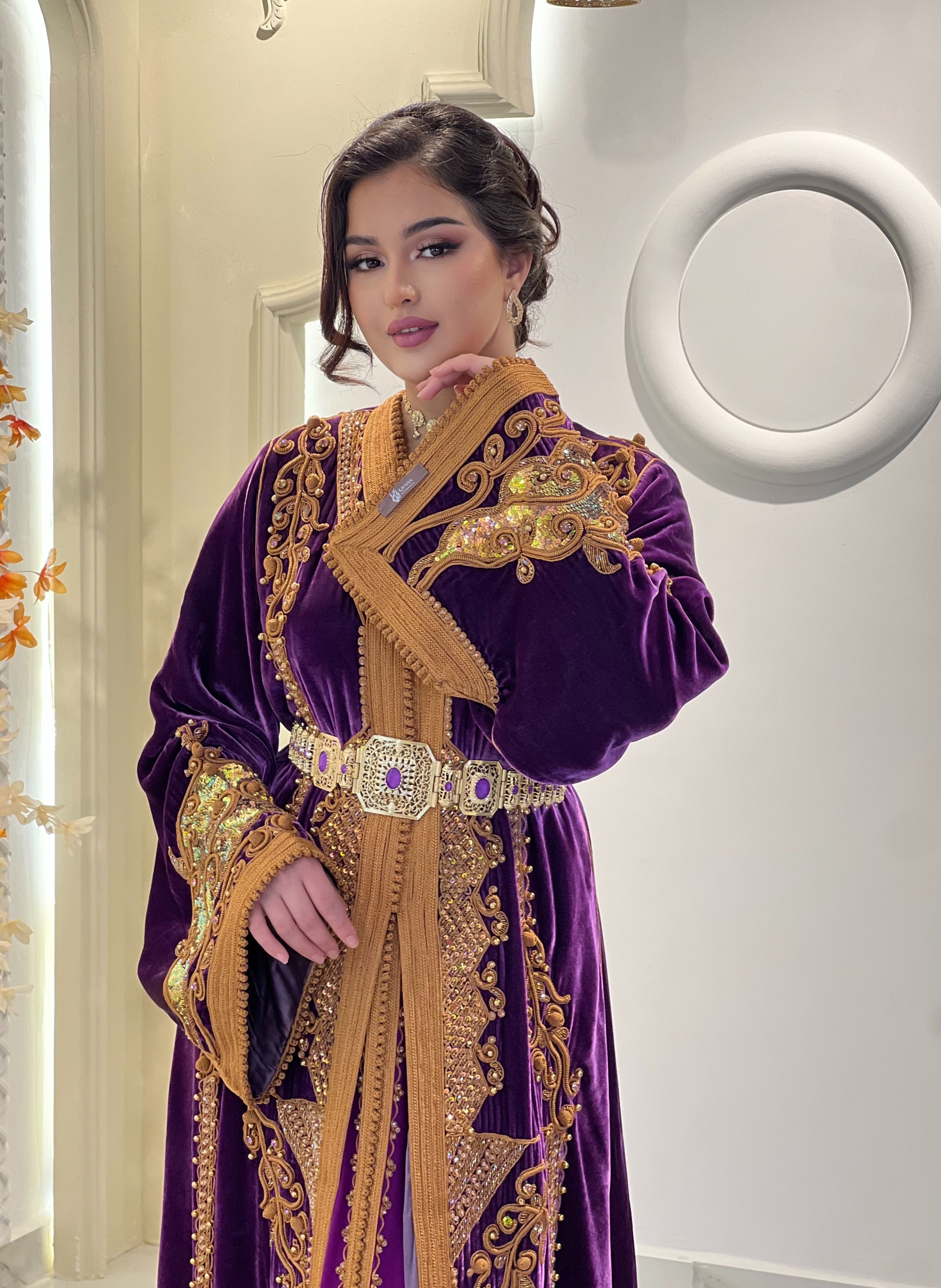 Exclusive Traditional Takchita Lara