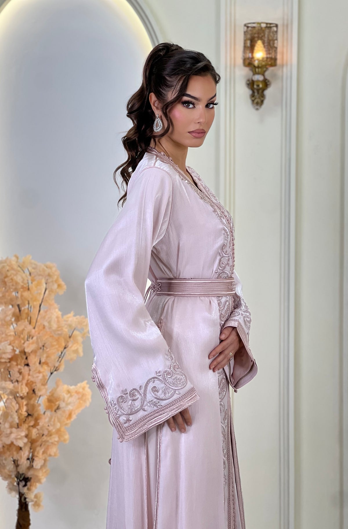 Lucia light pink, pink Moroccan lebsa in satin – view 3 | Kaftan Elegance