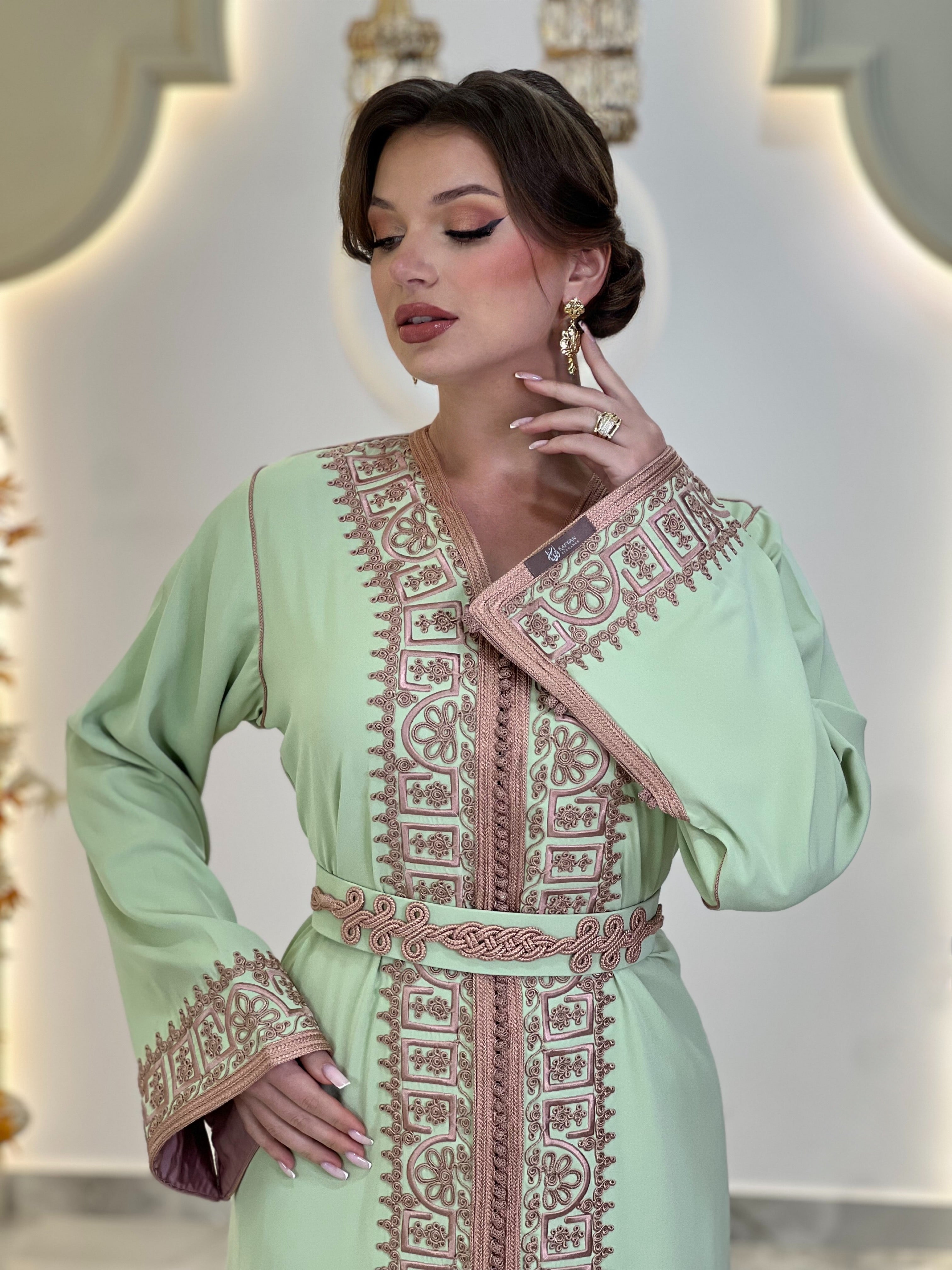 Kaftan Elara