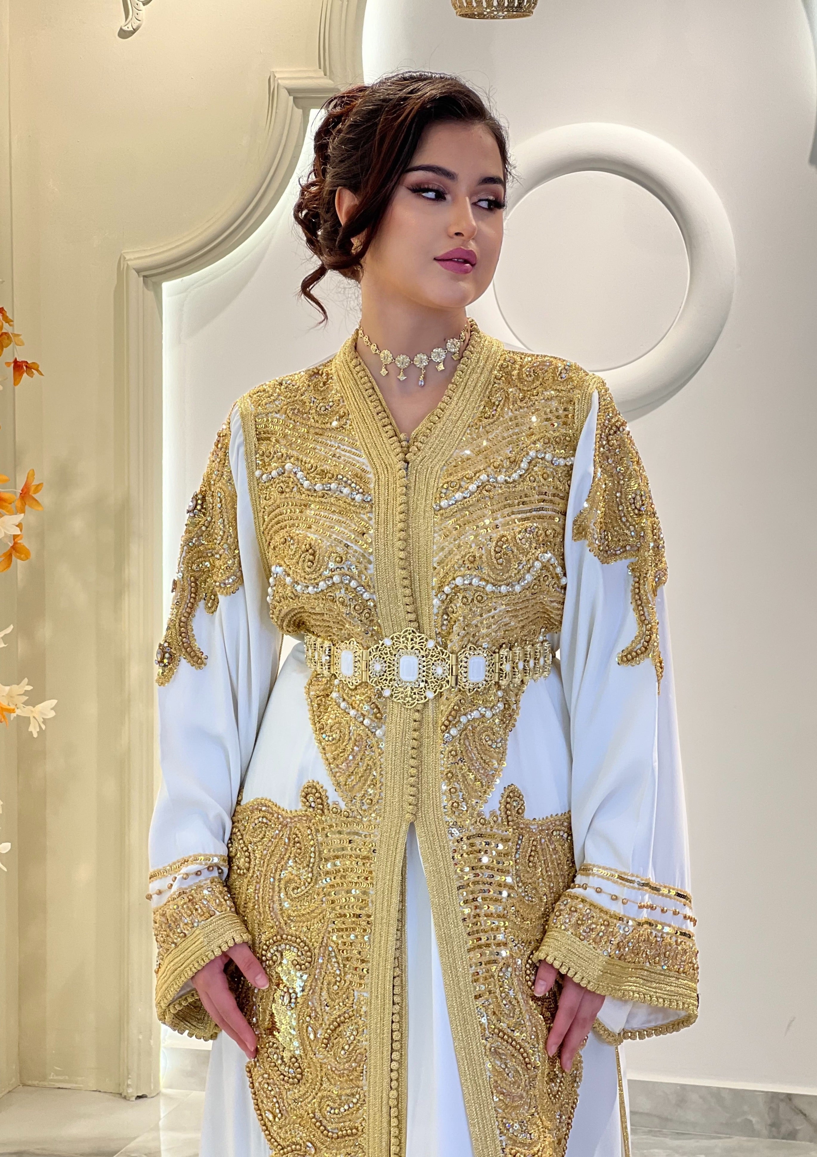Exclusive Takchita Ana
