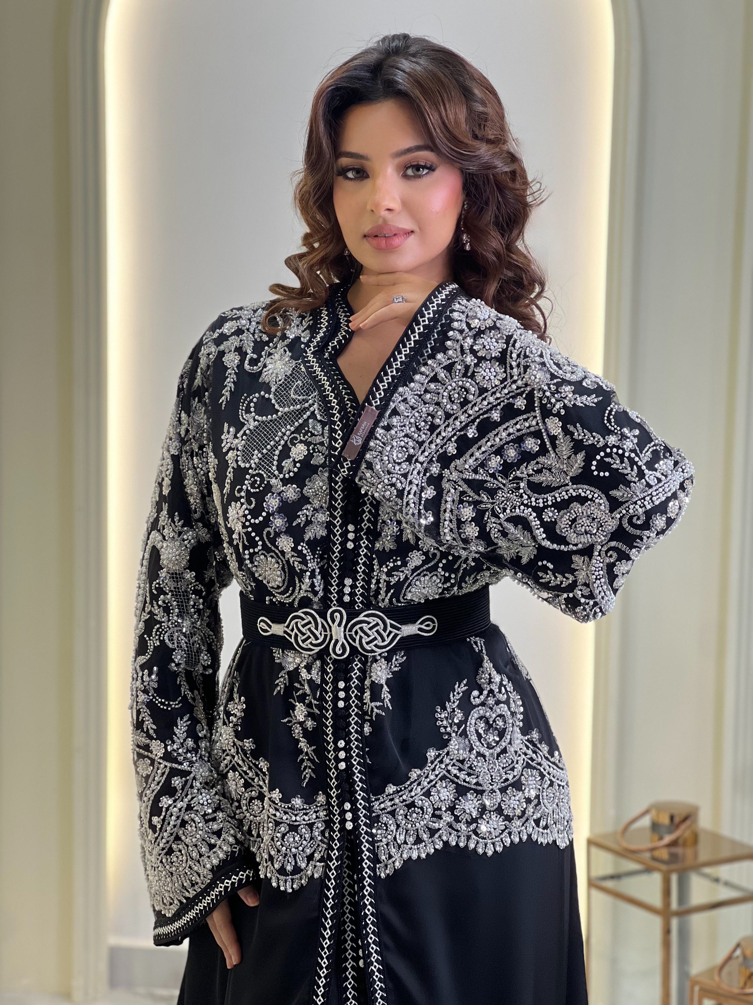 Nerissa Negro y Plata