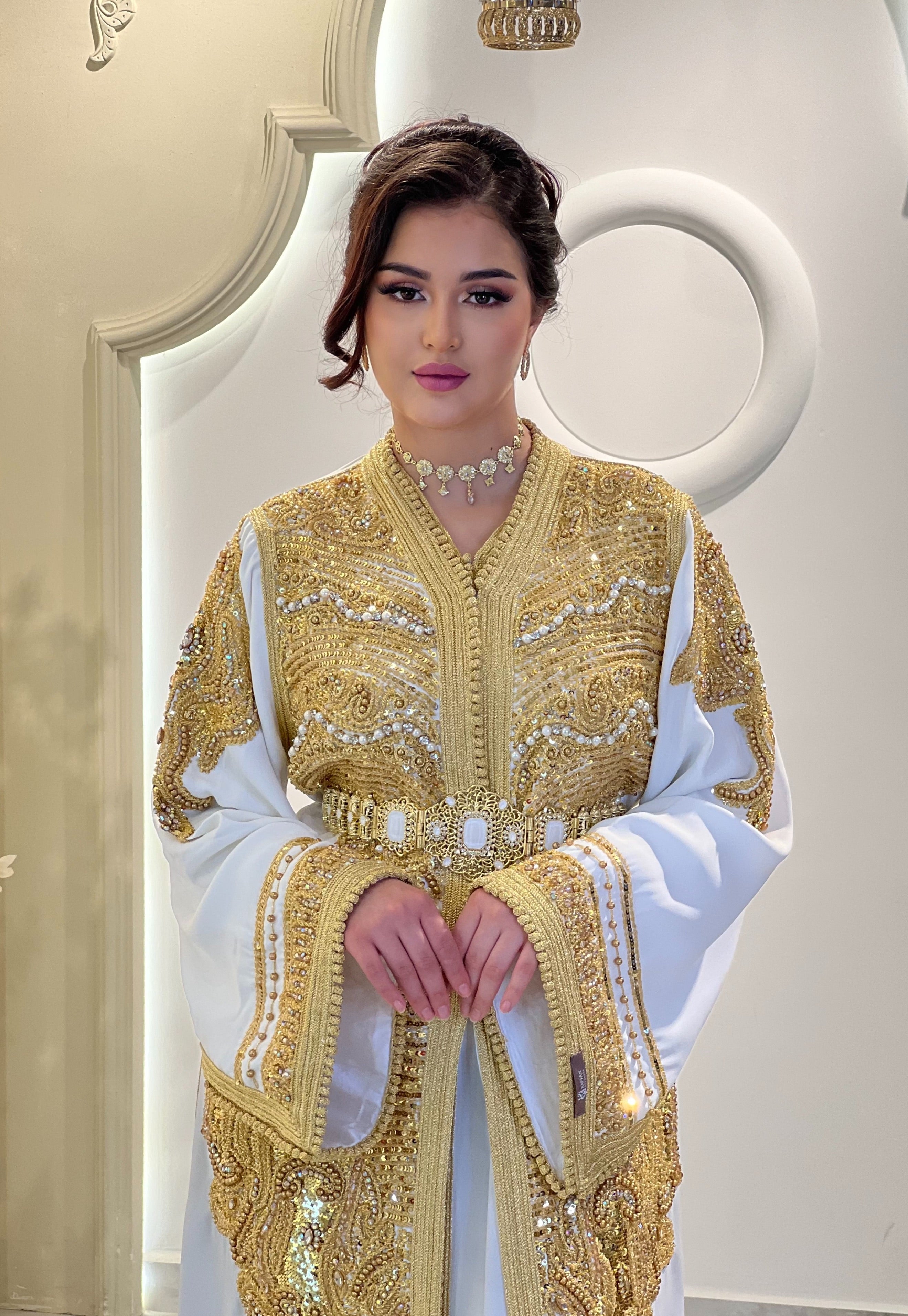 Exclusive Takchita Ana
