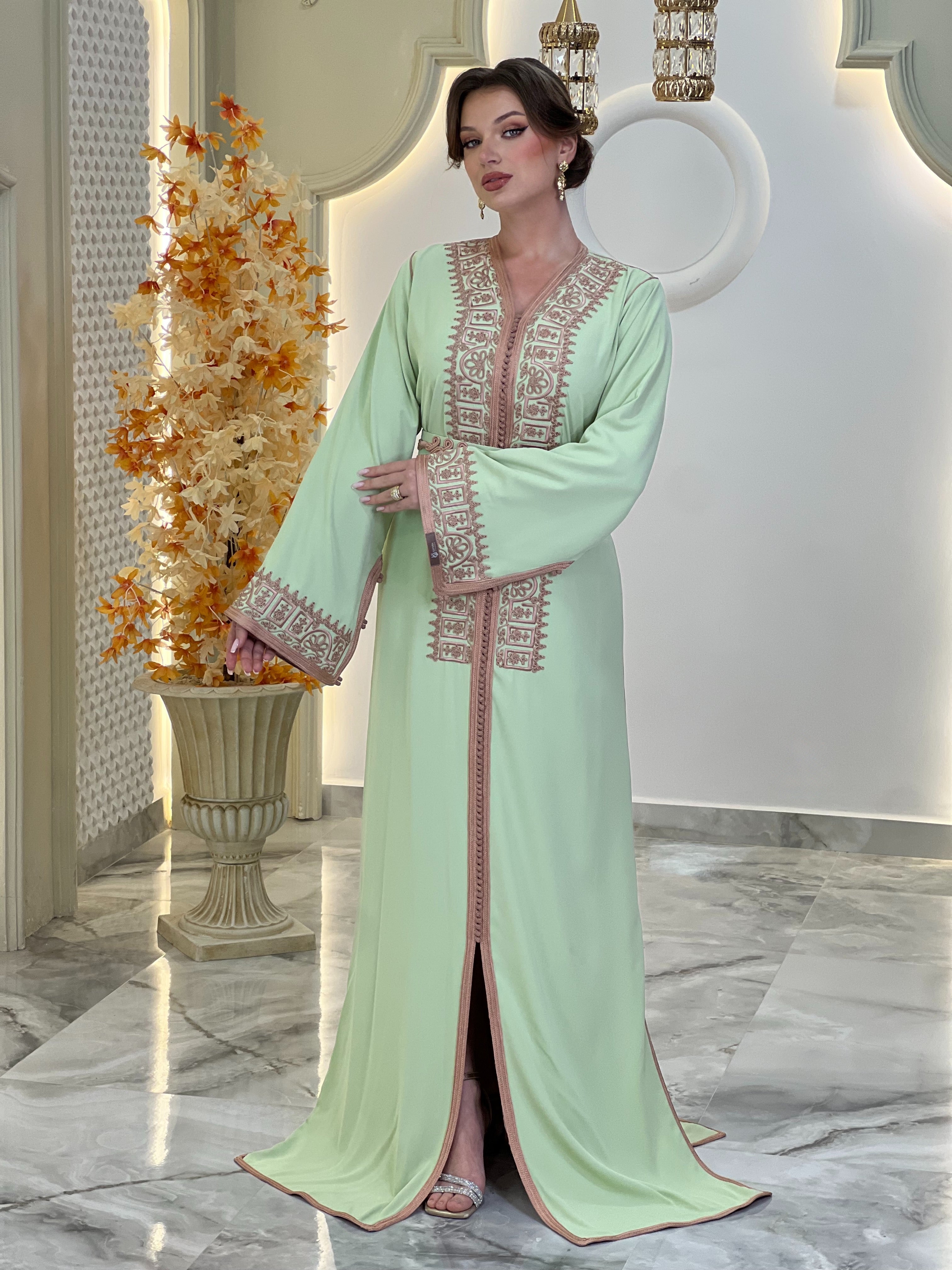 Kaftan Elara