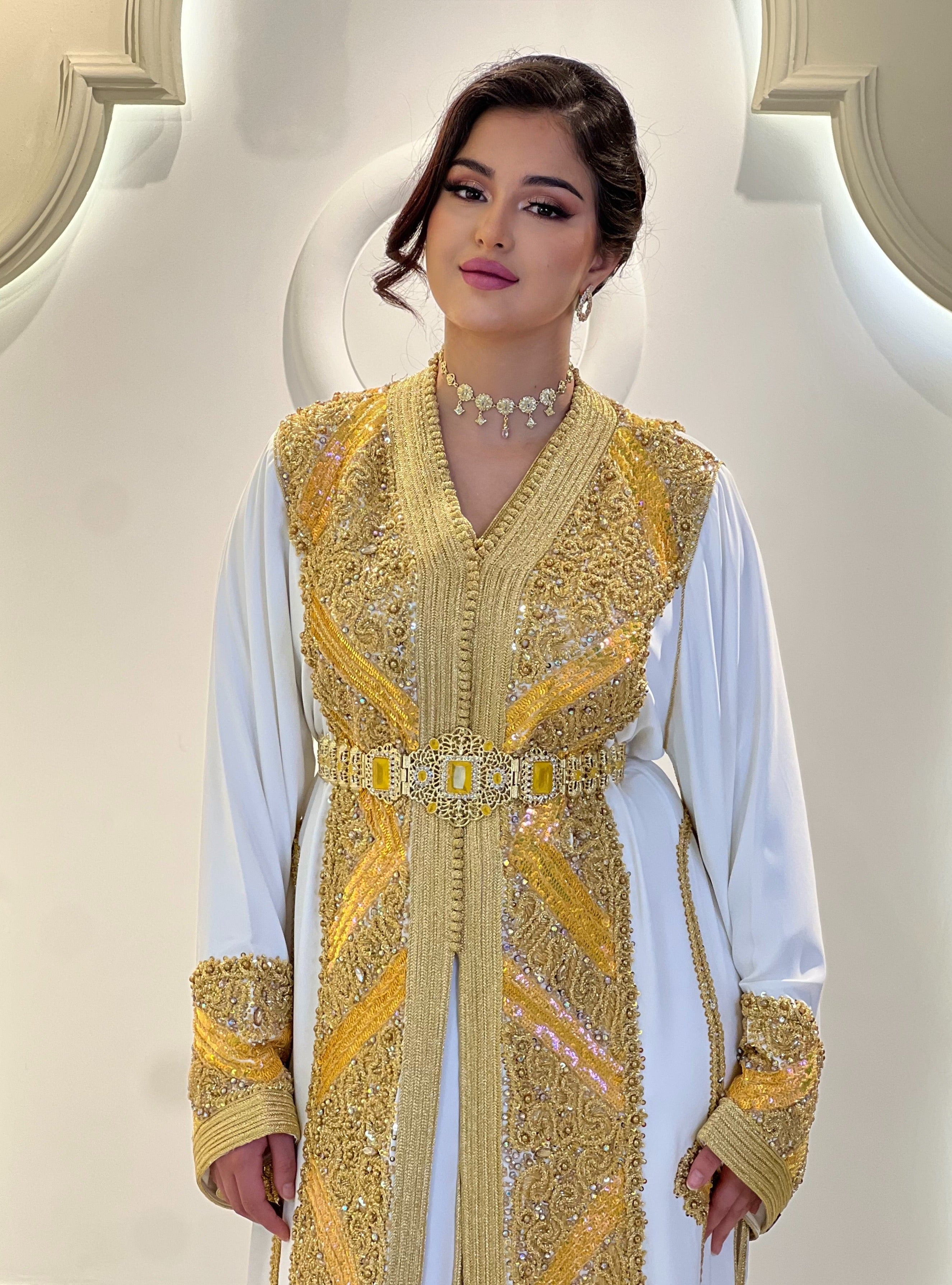 Exclusive Takchita Aya