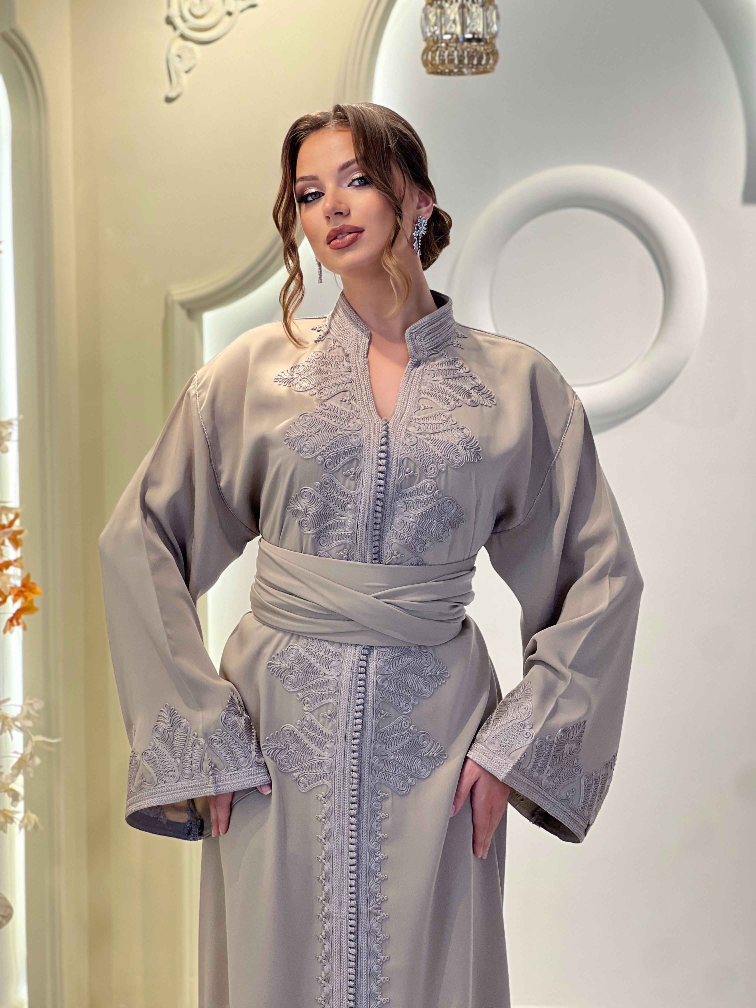 Mahrane Taupe