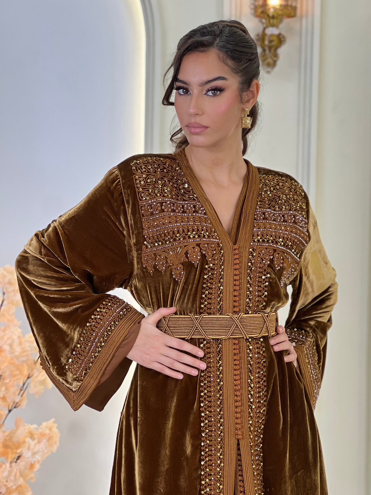 Orlissa Brown, lebsa marroquí marrón de terciopelo | Kaftan Elegance