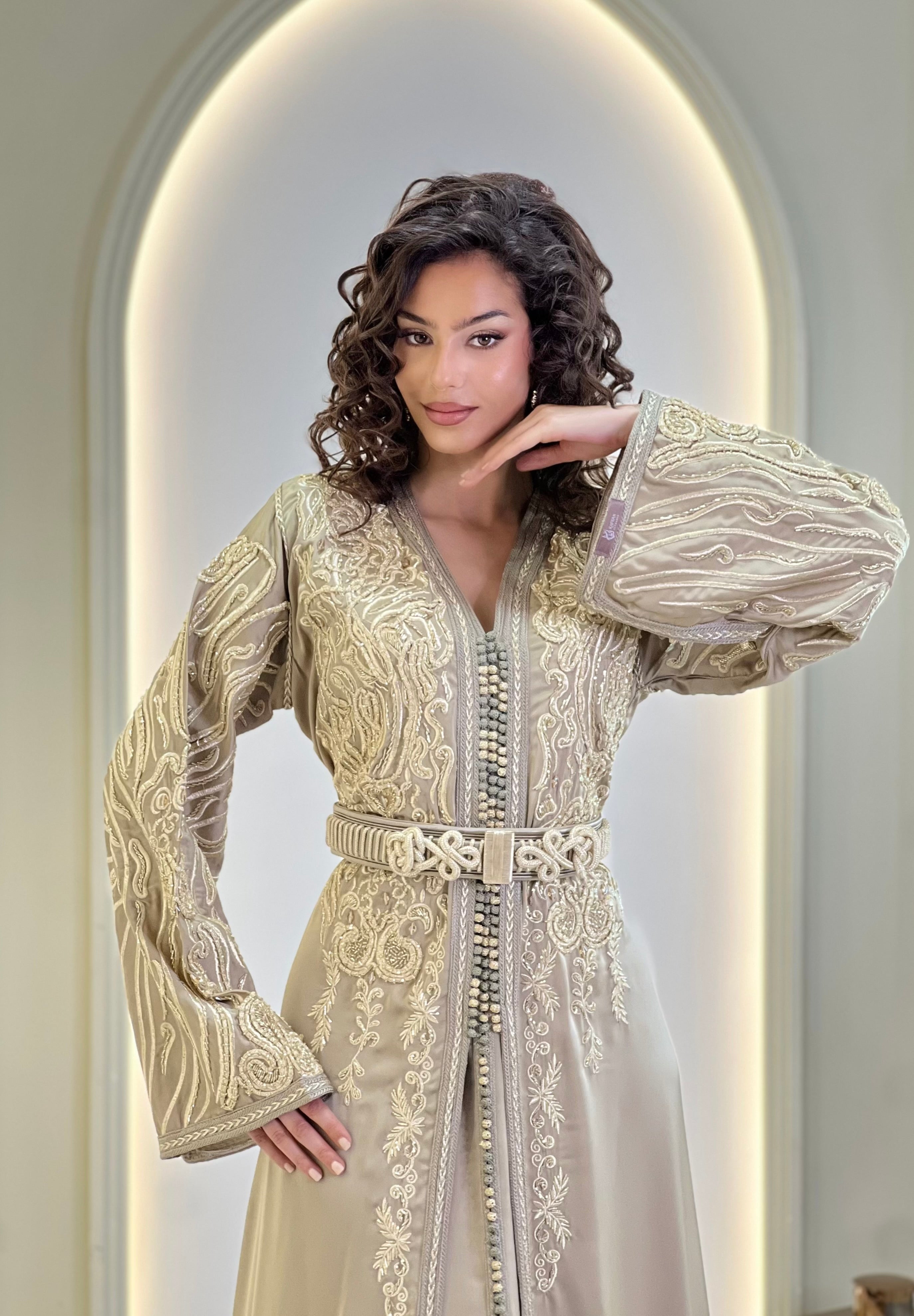 VERSAILLES GOLD TAUPE