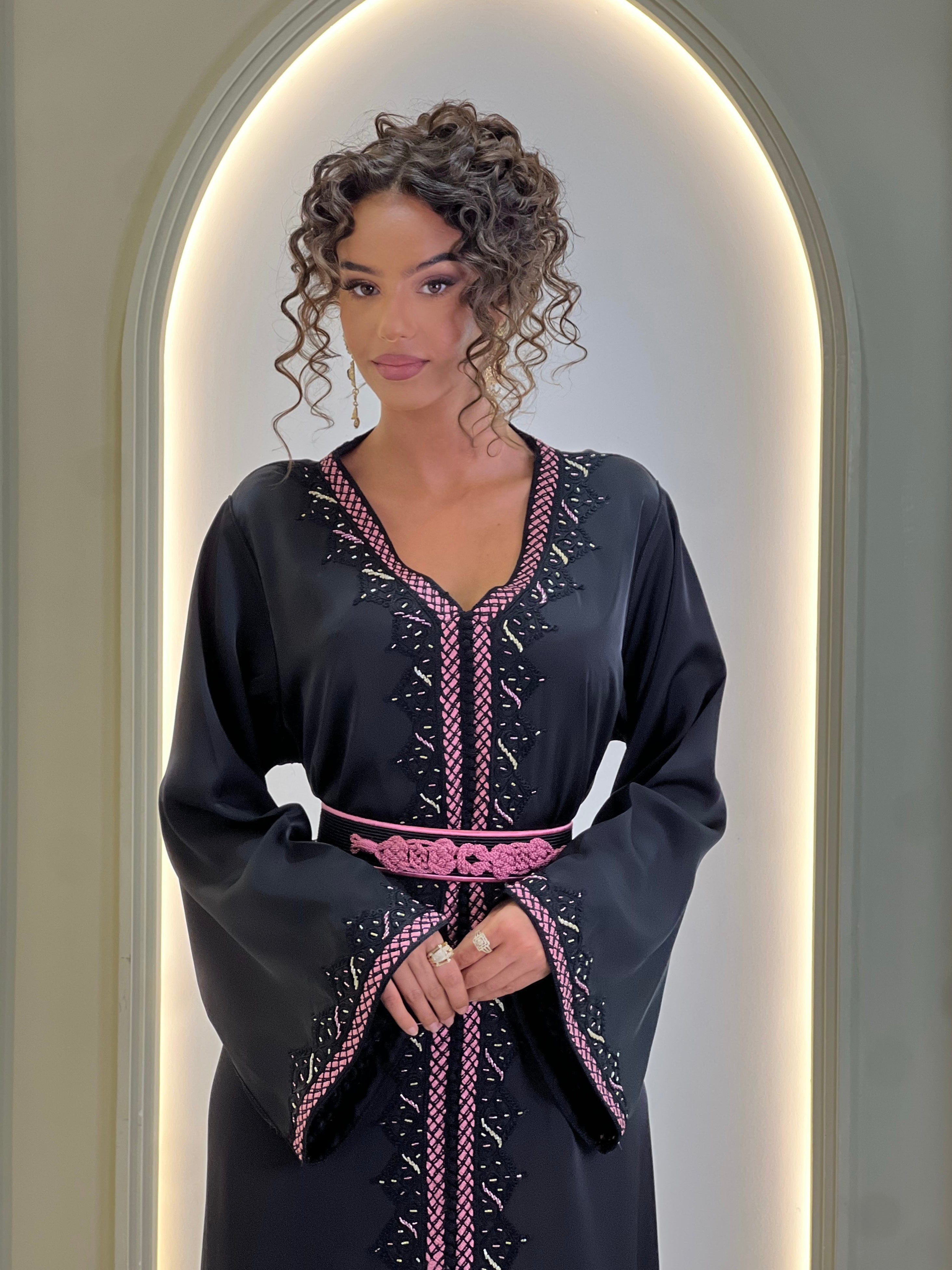 Velora Black