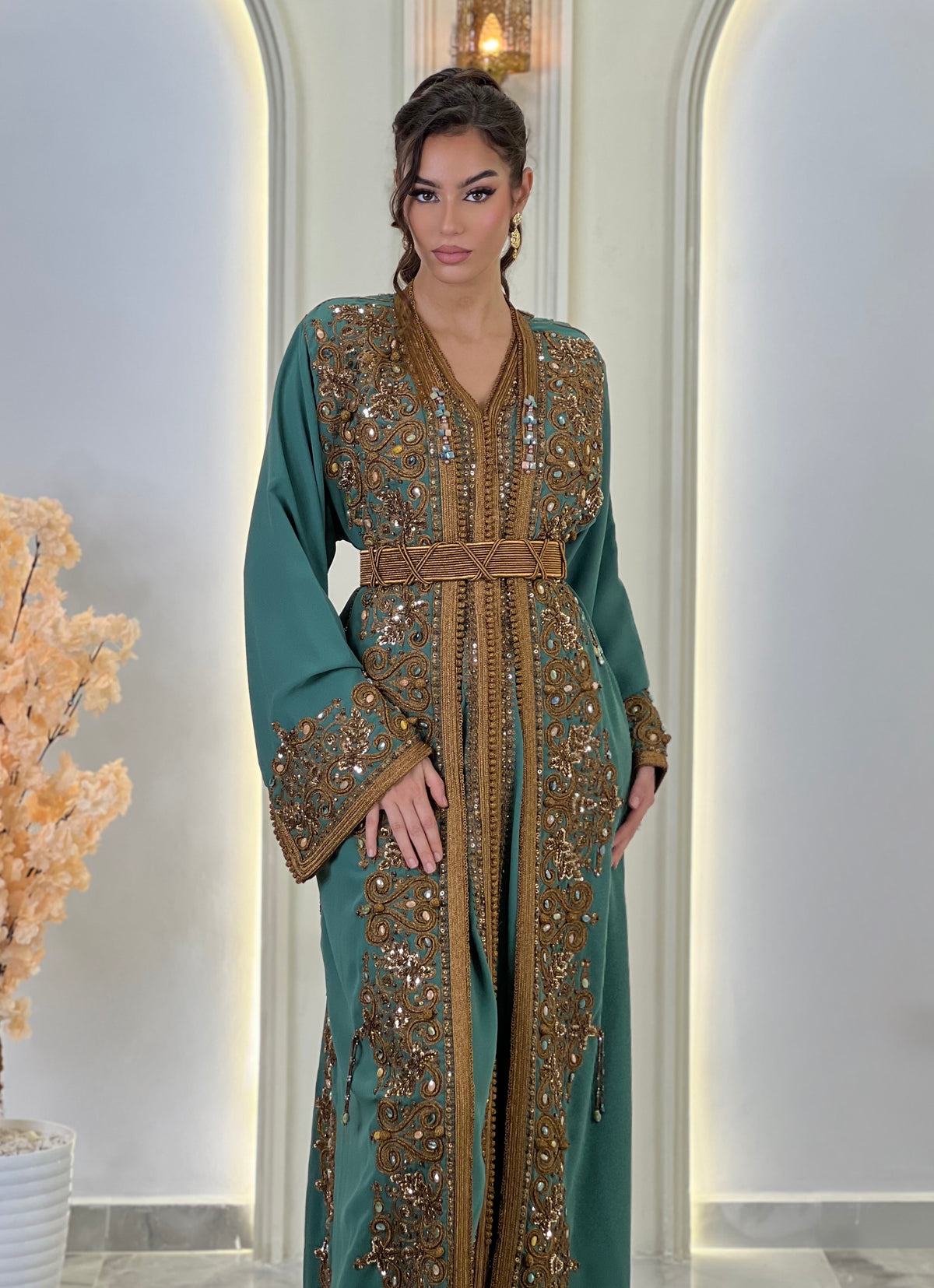 Lebsa Elissia, lebsa marroquí de crepé – vista 3 | Kaftan Elegance