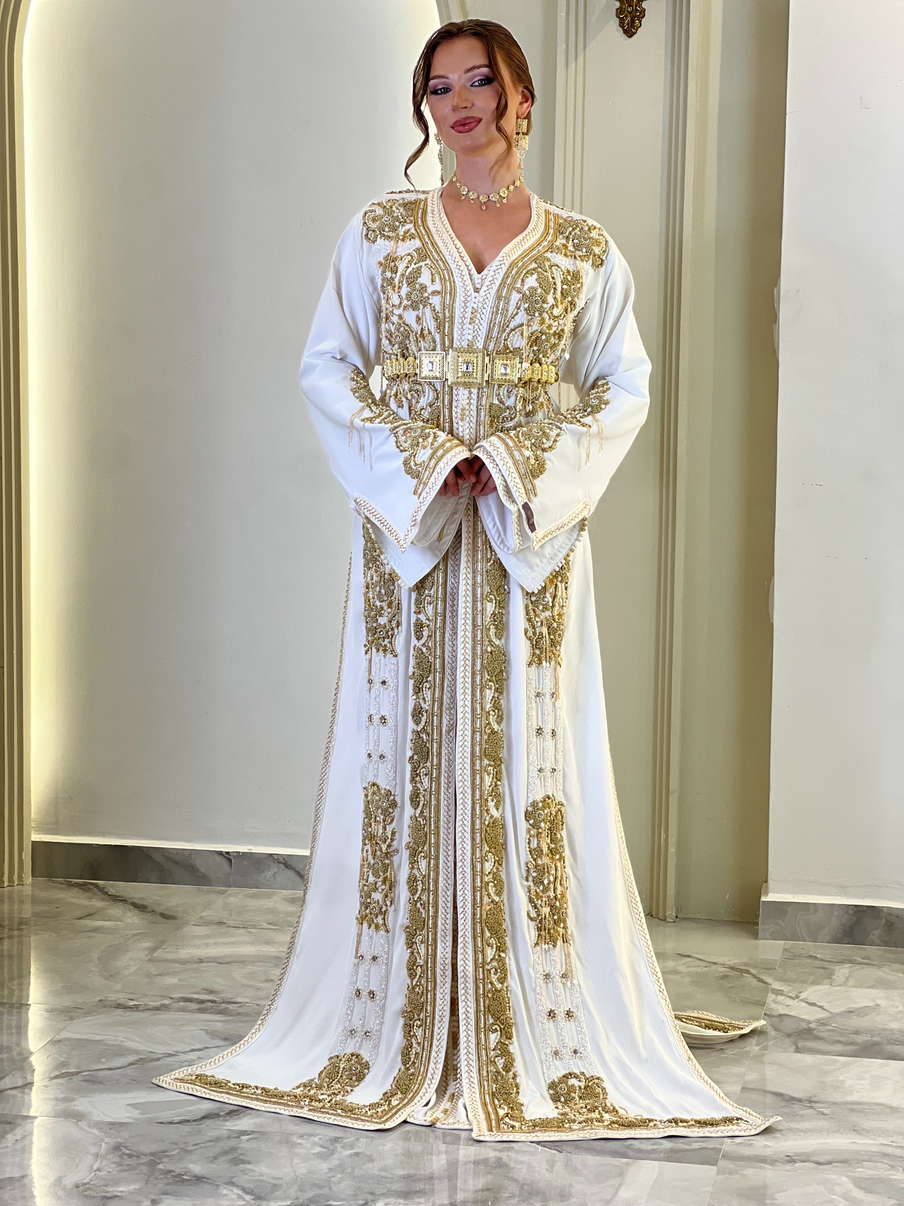 Exclusive Takchita Lamia