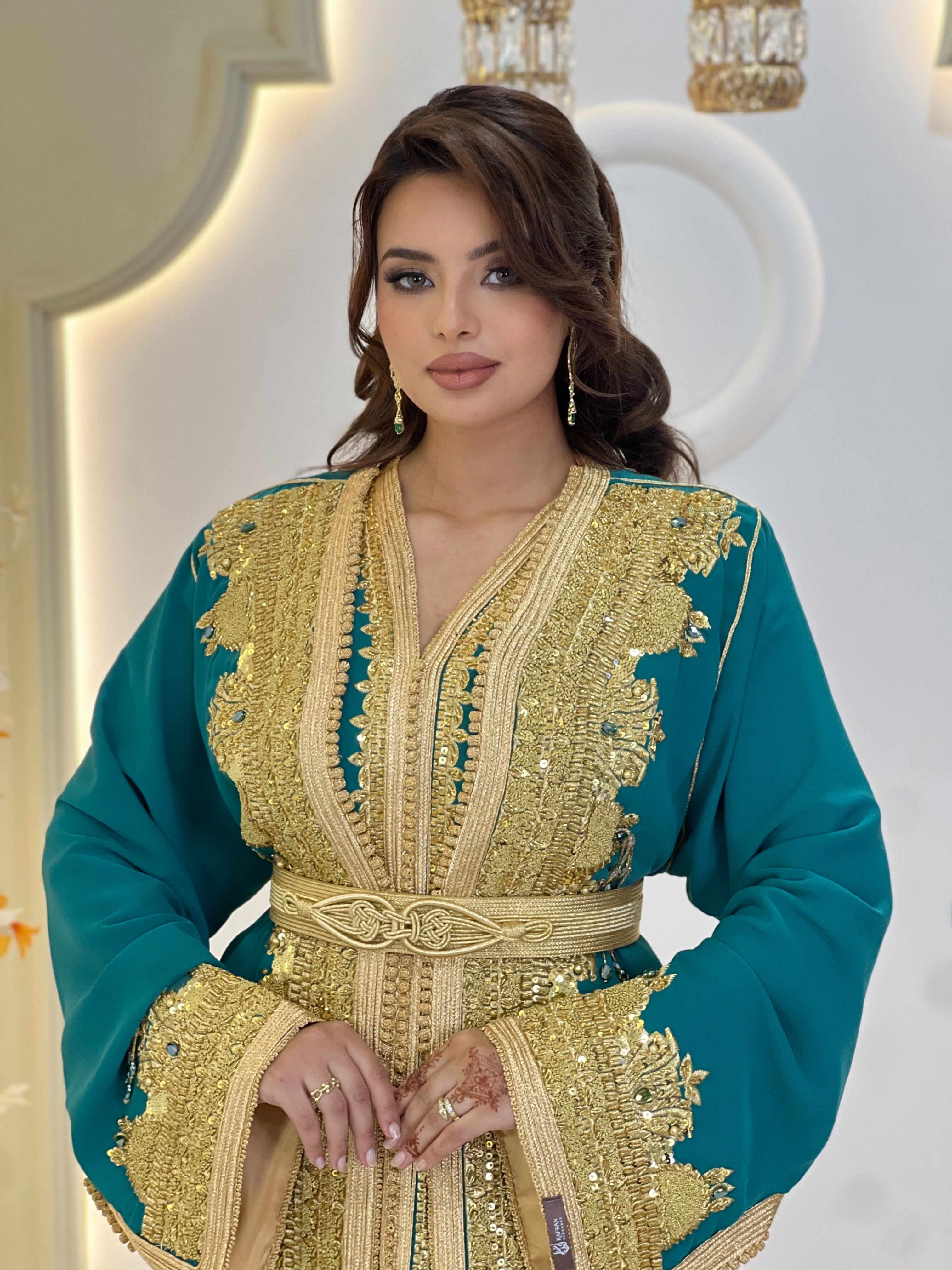AURA Dark Green