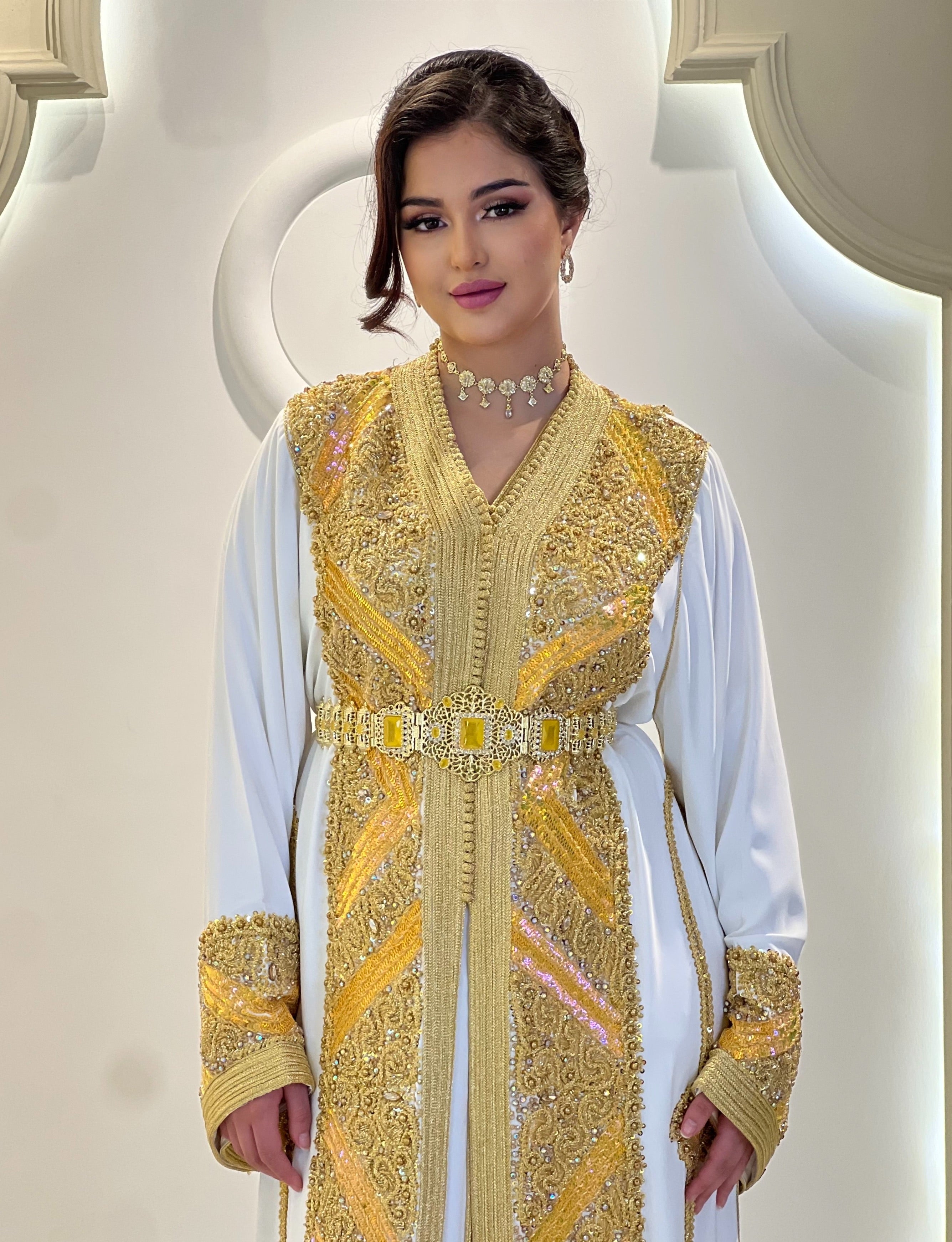 Exclusive Takchita Aya