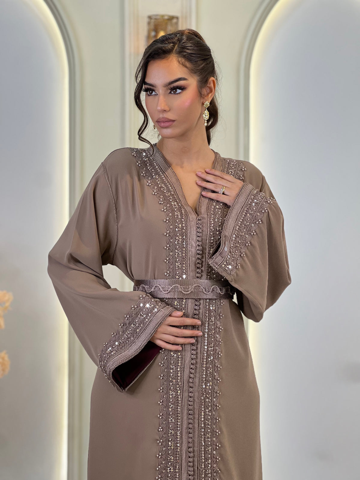 Kaftan Afnan, caftán marroquí de crepé – vista 3 | Kaftan Elegance